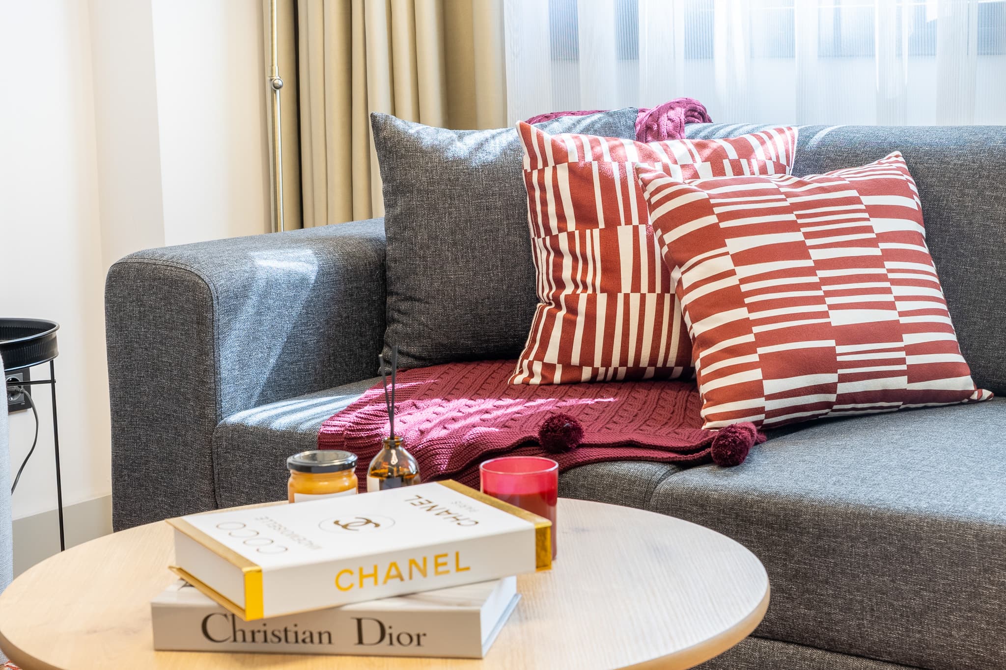 Bright Modern 1BR Duplex | Stylish City Stay, furnished apartment in Beyoğlu, Istanbul — image 3