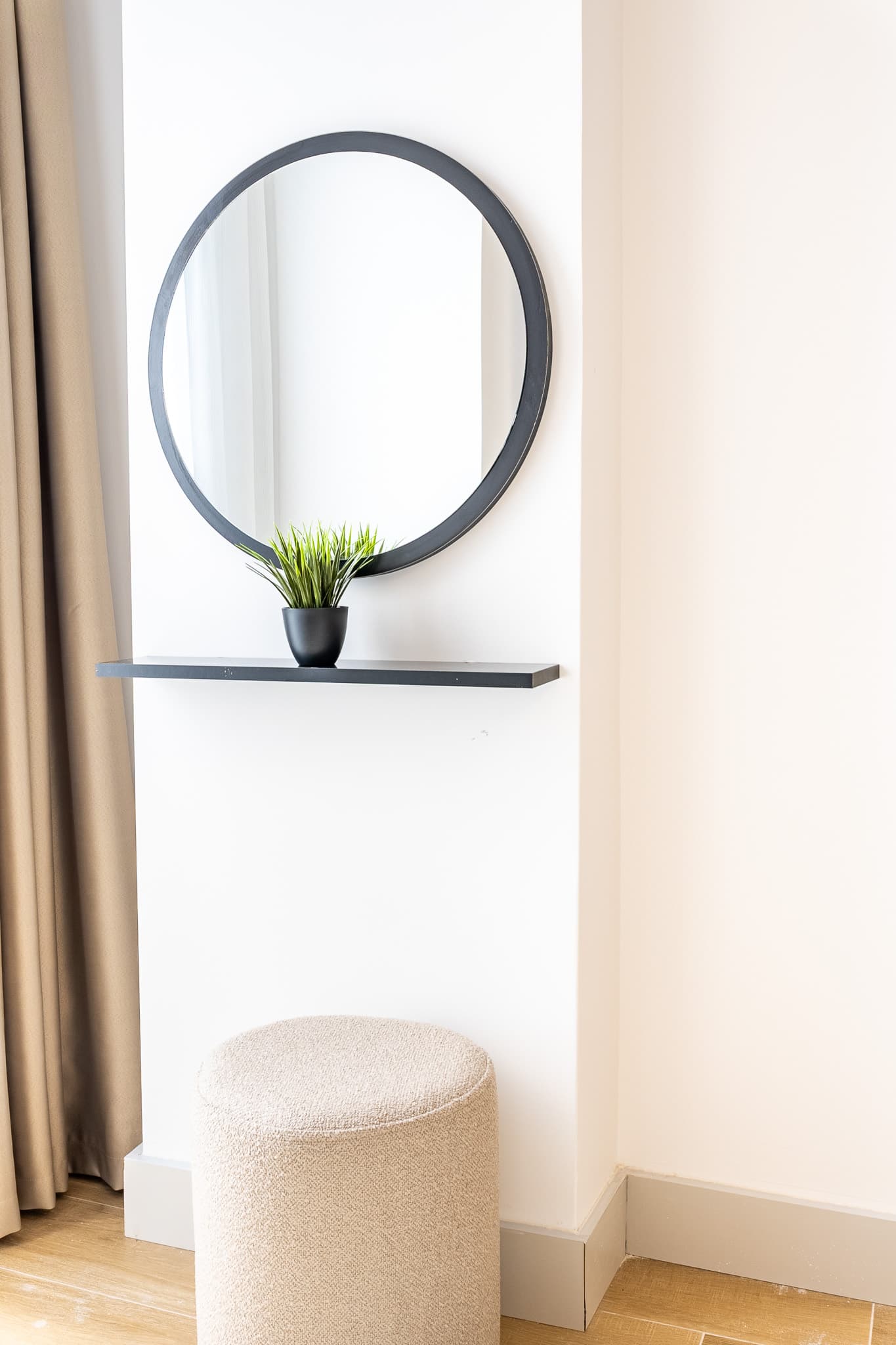 Stylish 1BR | Bright Modern Living, furnished apartment in Beyoğlu, Istanbul — image 15