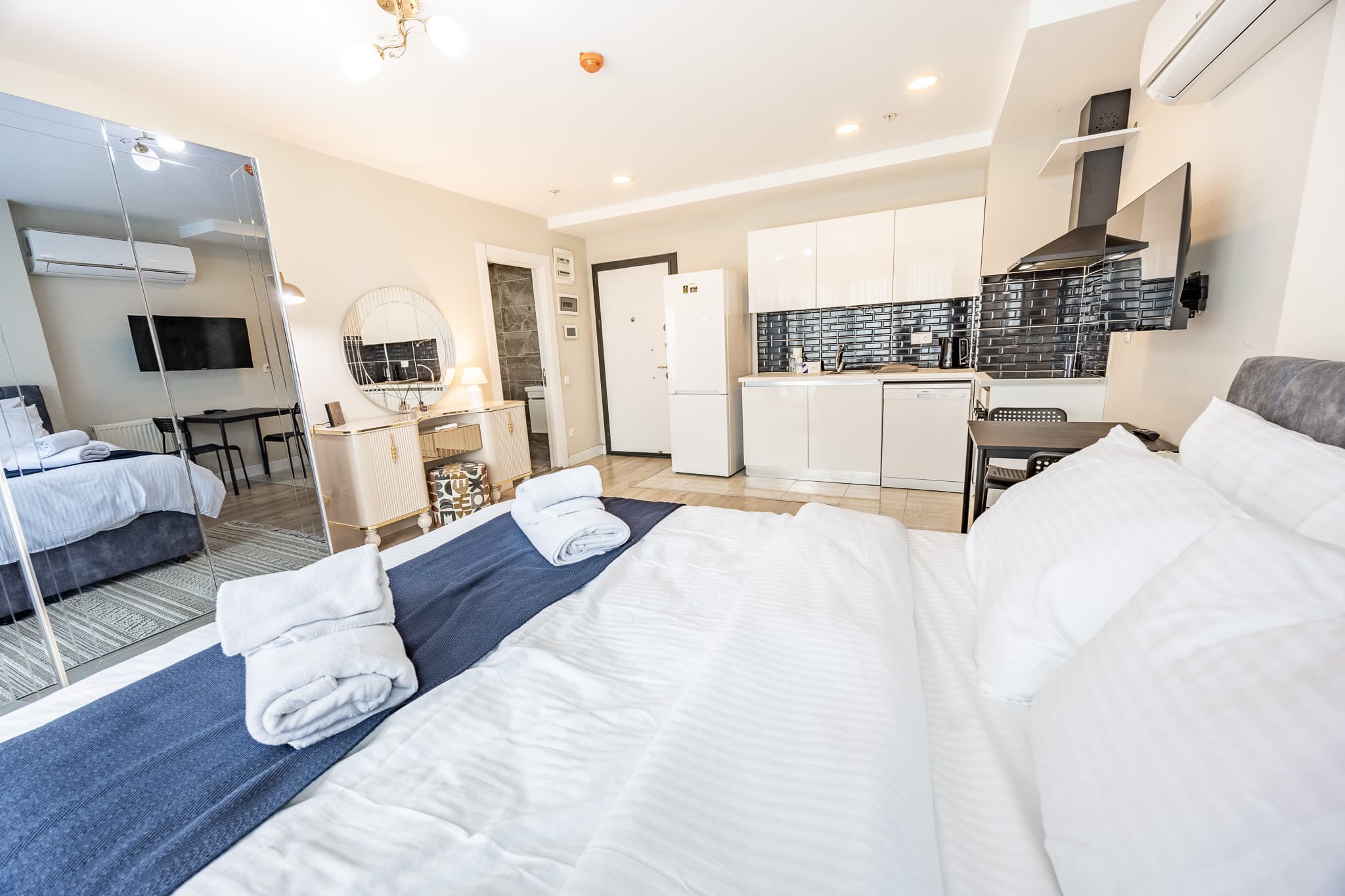 Stylish cozy studio bedroom apartment, furnished apartment in Bağcılar, Istanbul — image 10