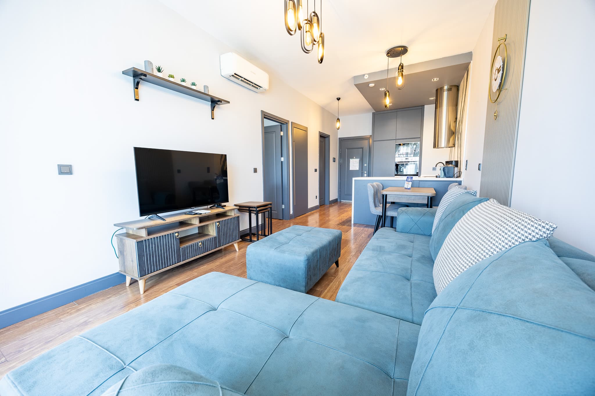 central City Apartment with Premium Amenities , furnished apartment in Beyoğlu, Istanbul — image 4