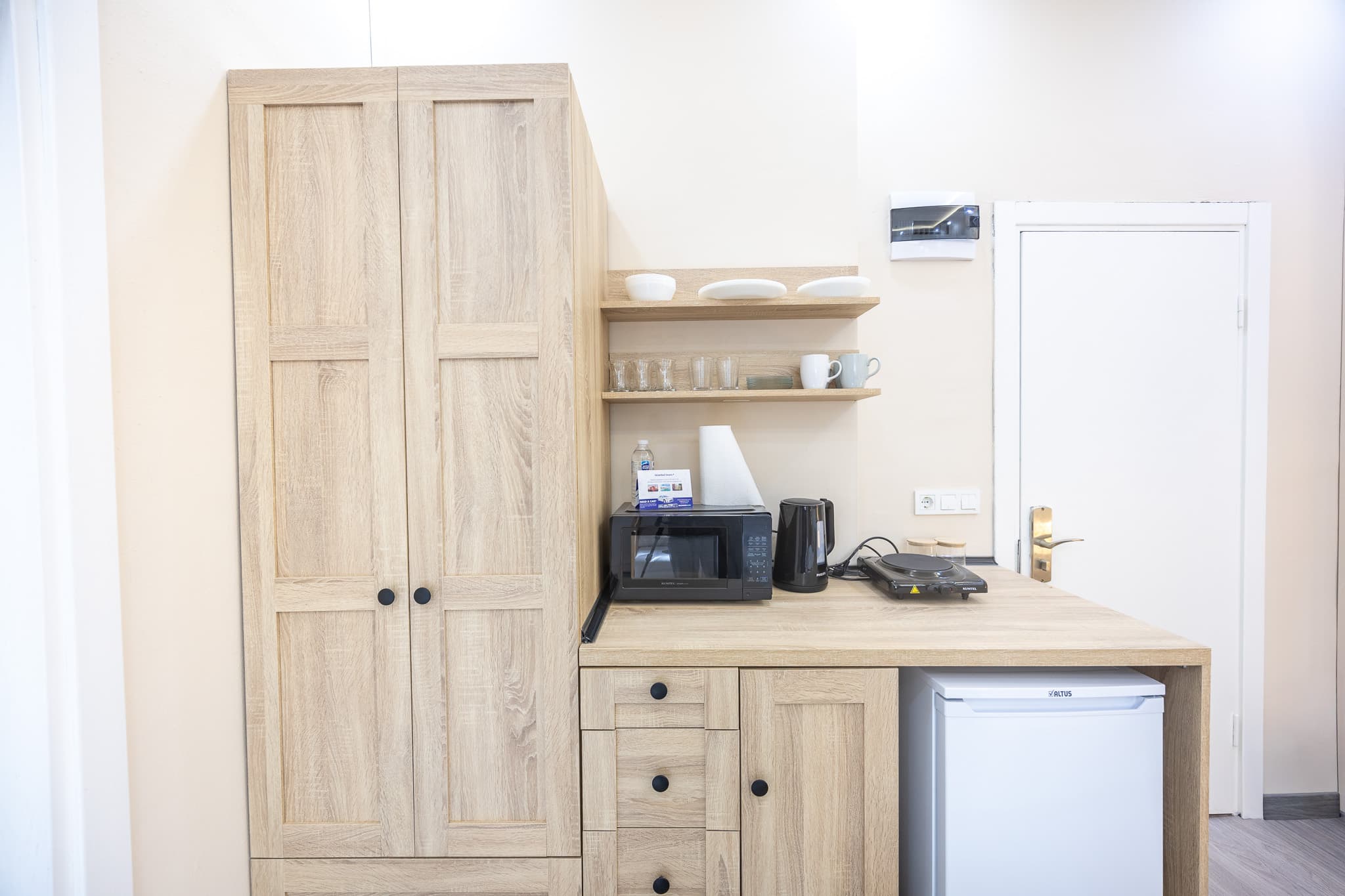 Bright & Cozy Studio | Walk to Taksim, furnished apartment in Beyoğlu, Istanbul — image 5