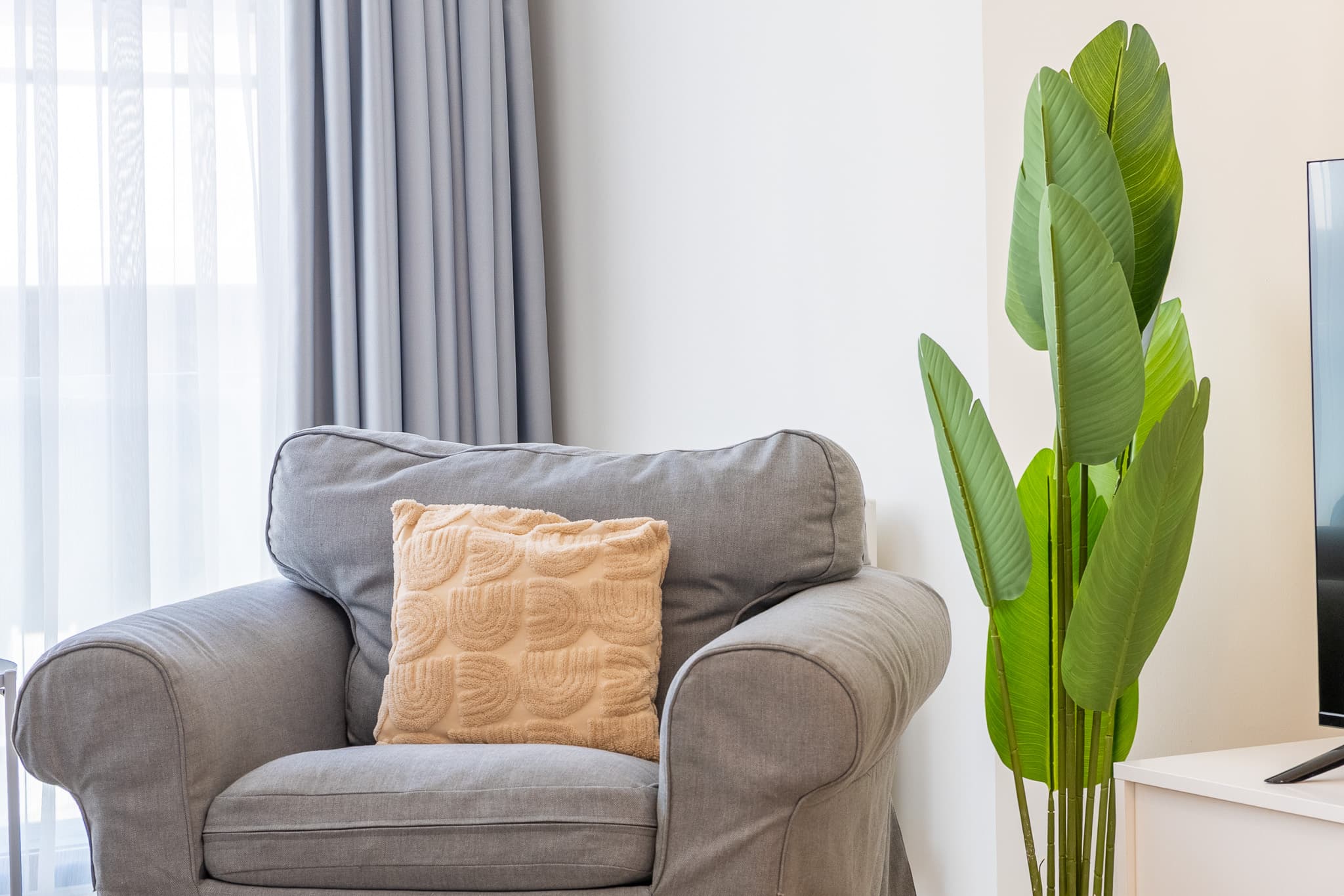 Central 2BR  Apartment In Bomonti, furnished apartment in Şişli, Istanbul — image 2