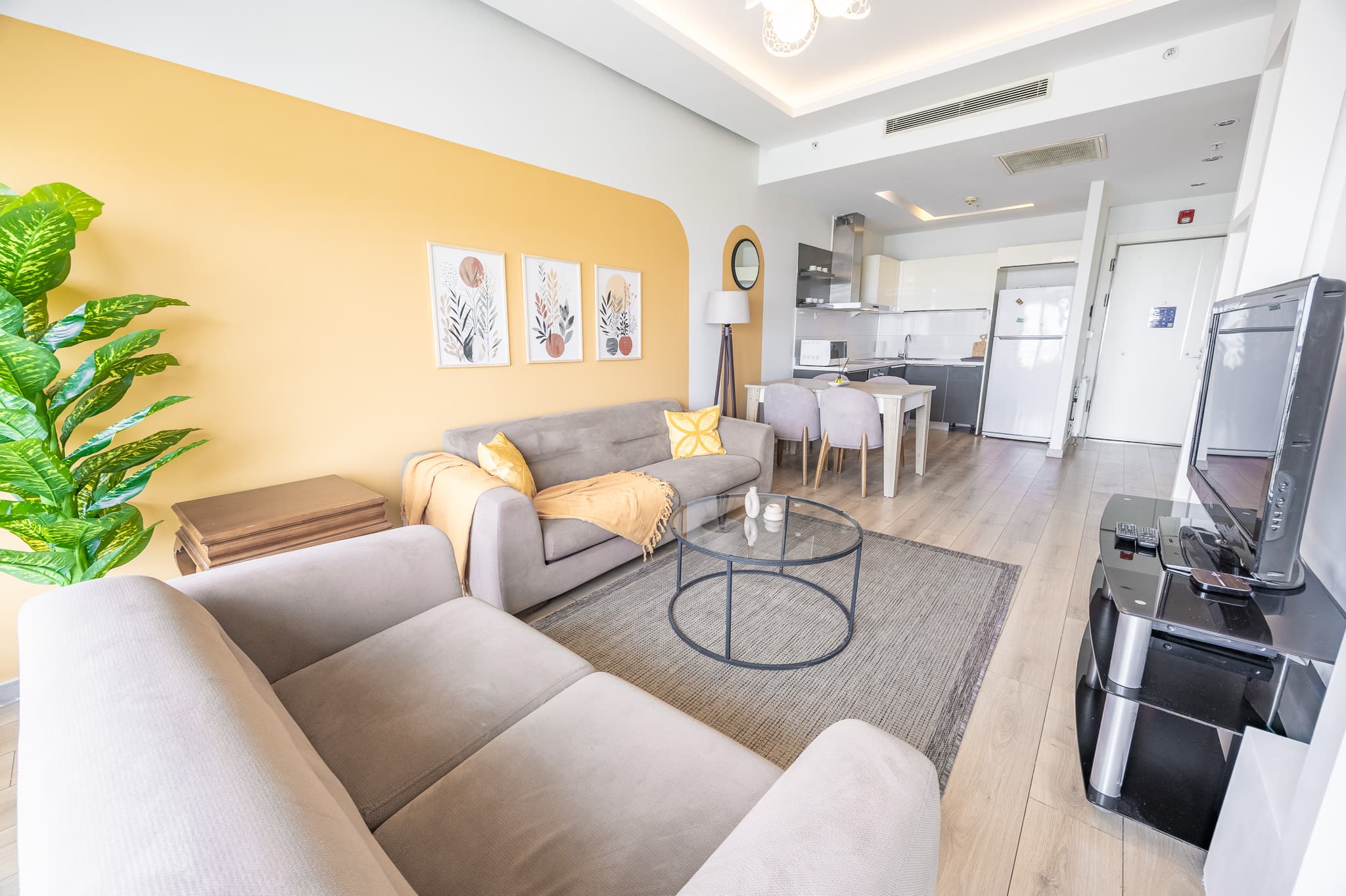 Bright & Cozy 1 Bedroom ın Mall of Istanbul, furnished apartment in Başakşehir, Istanbul — image 3