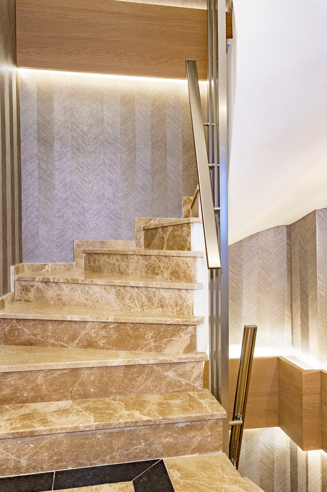 Elegant 1BR | Bright Modern Living, furnished apartment in Beyoğlu, Istanbul — image 23