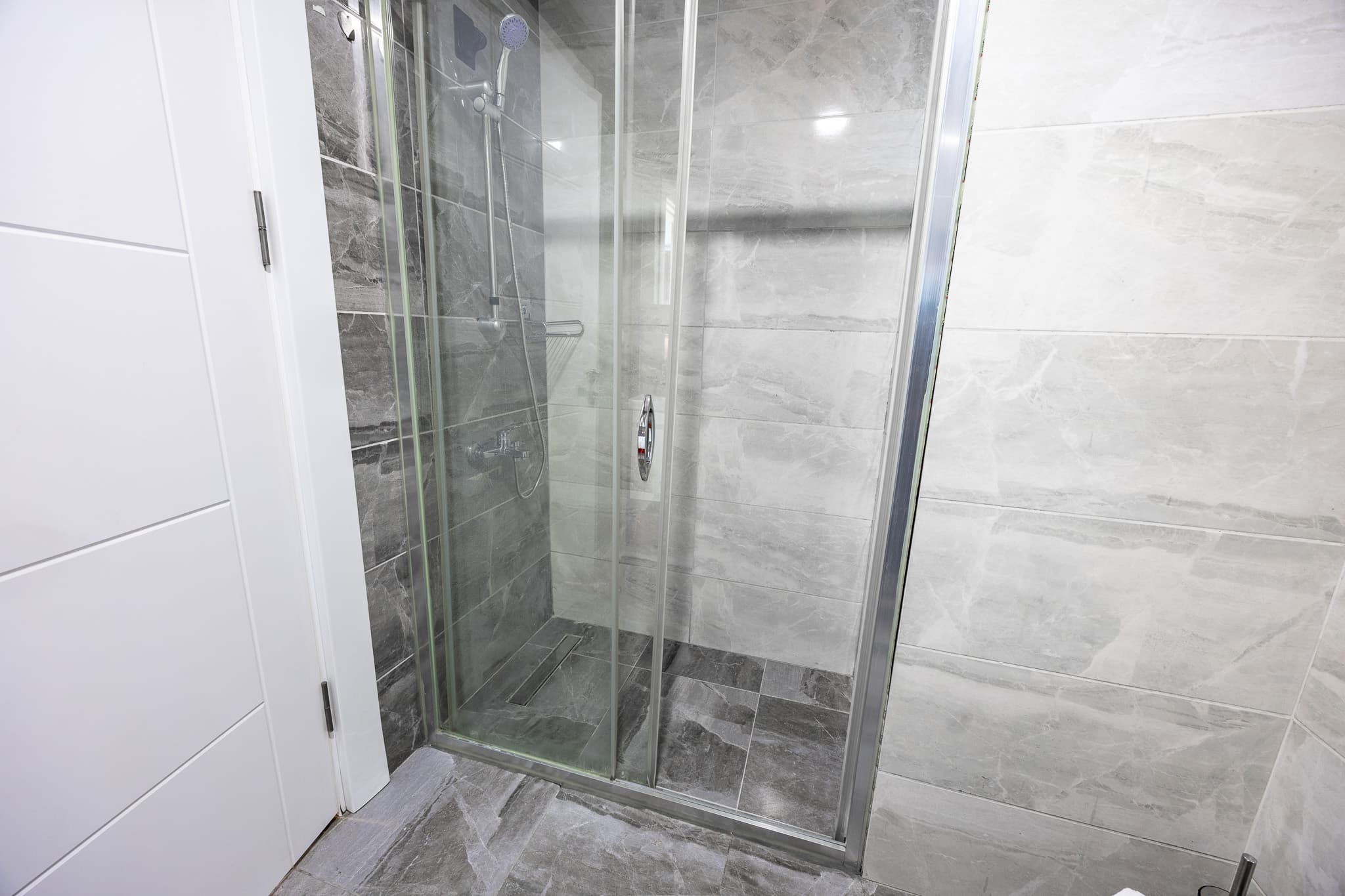 Stylish cozy studio bedroom apartment, furnished apartment in Bağcılar, Istanbul — image 17