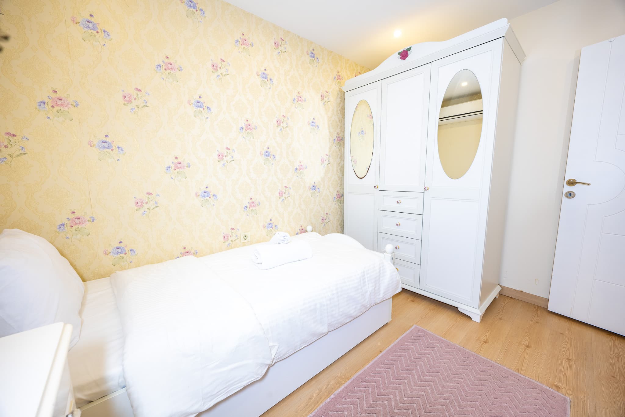 Sea View Villa | Private Pool, furnished apartment in Büyükçekmece, Istanbul — image 37