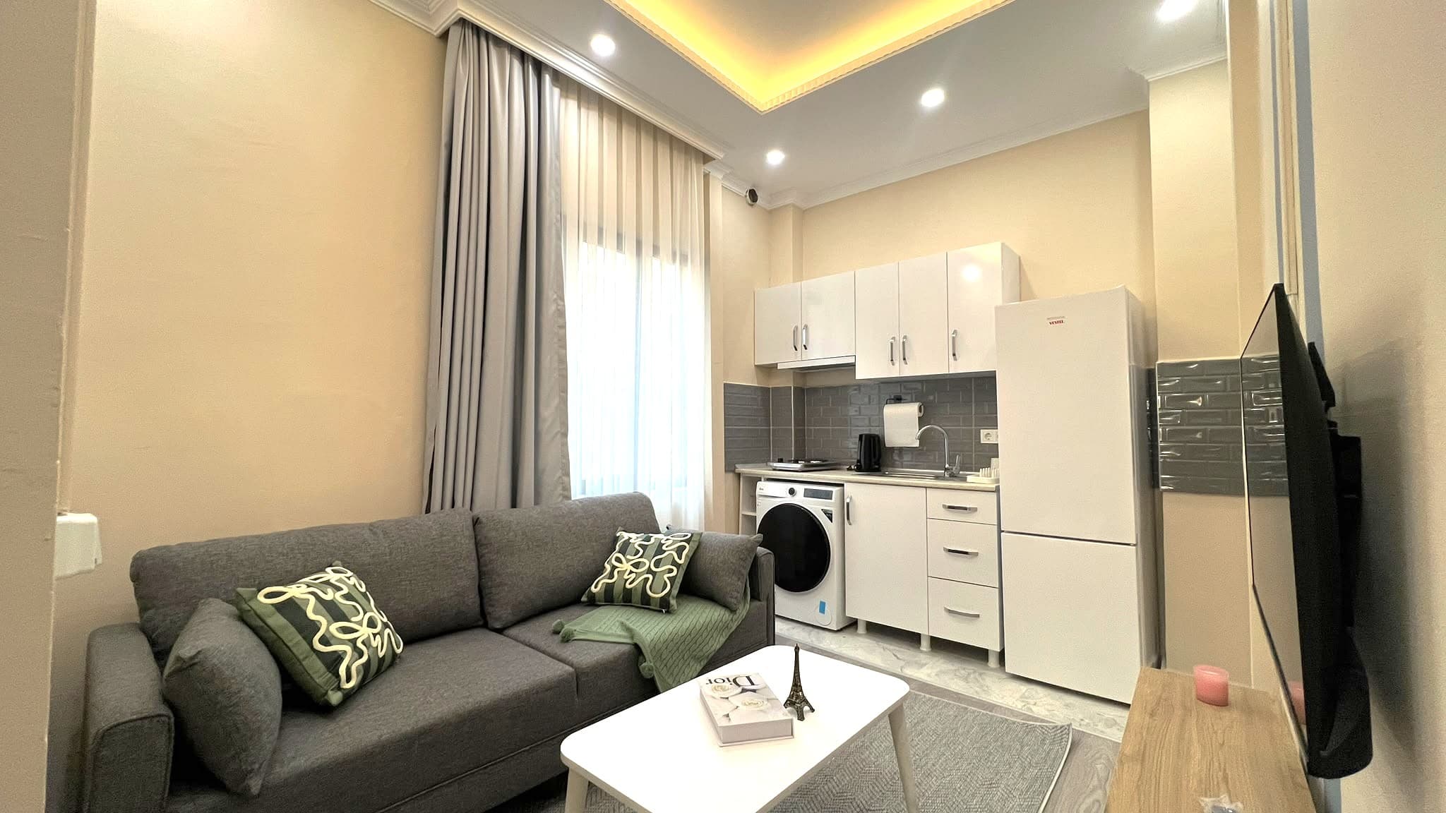 Elegant 2BR Stay | Explore Taksim, furnished apartment in Beyoğlu, Istanbul — image 5