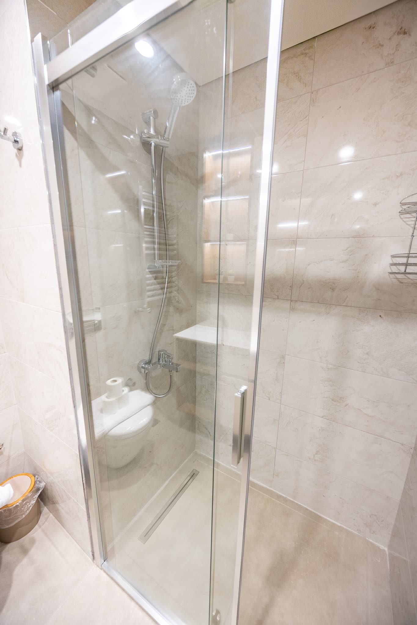 5. Levent Modern 2BR Apt , furnished apartment in Eyüpsultan, Istanbul — image 18