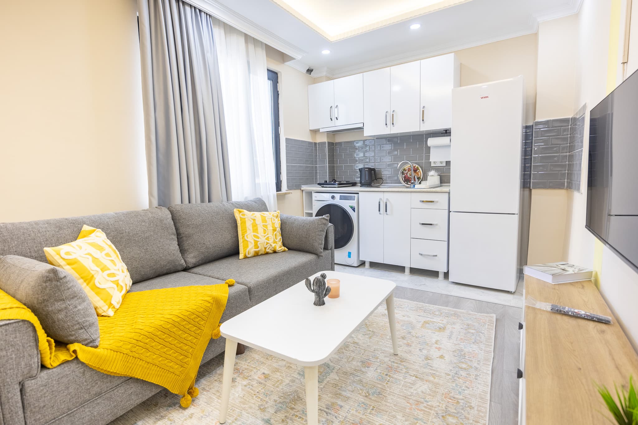 Bright & Modern 2 Bdr | Walk to Taksim, furnished apartment in Beyoğlu, Istanbul — image 5