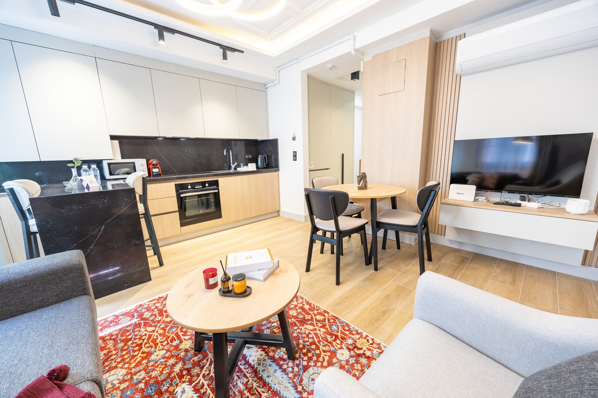Bright Modern 1BR Duplex | Stylish City Stay, furnished apartment in Beyoğlu, Istanbul — image 5