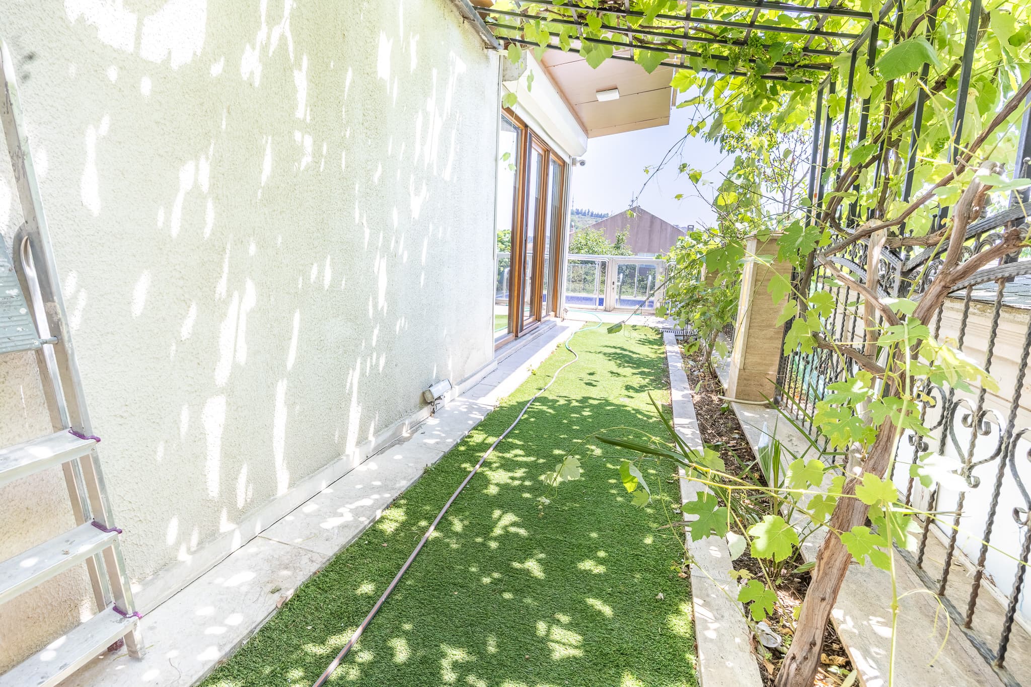 Sea View Villa | Private Pool, furnished apartment in Büyükçekmece, Istanbul — image 14