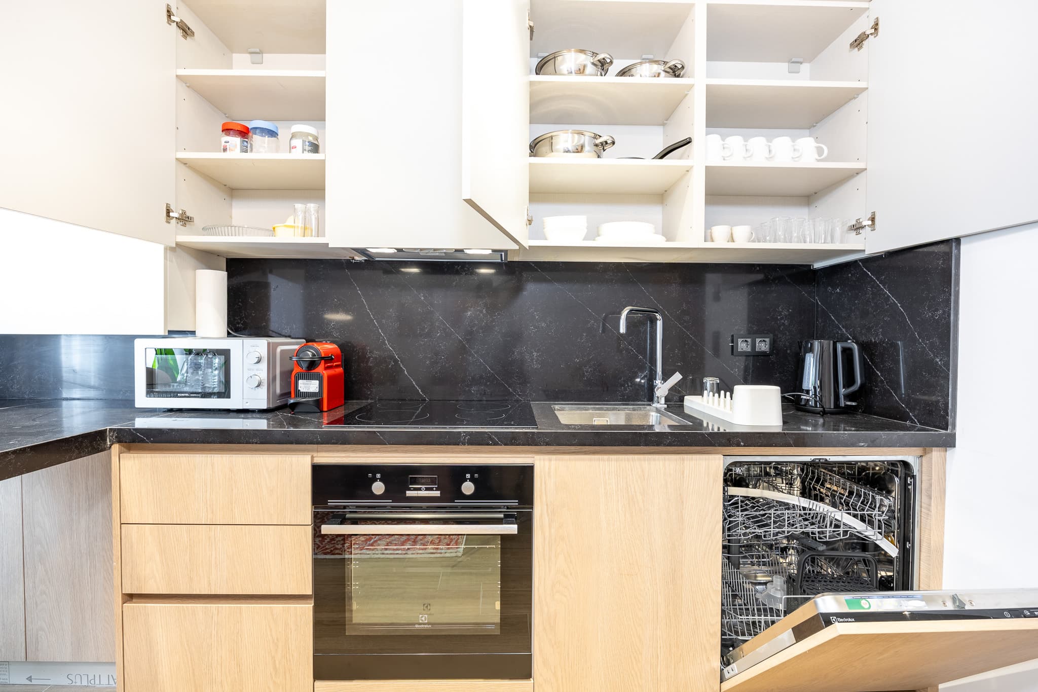 Bright Modern 1BR Duplex | Stylish City Stay, furnished apartment in Beyoğlu, Istanbul — image 19