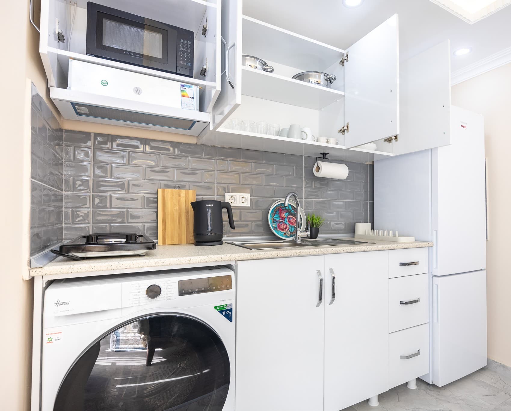 Bright & Modern 2 Bdr | Walk to Taksim, furnished apartment in Beyoğlu, Istanbul — image 10