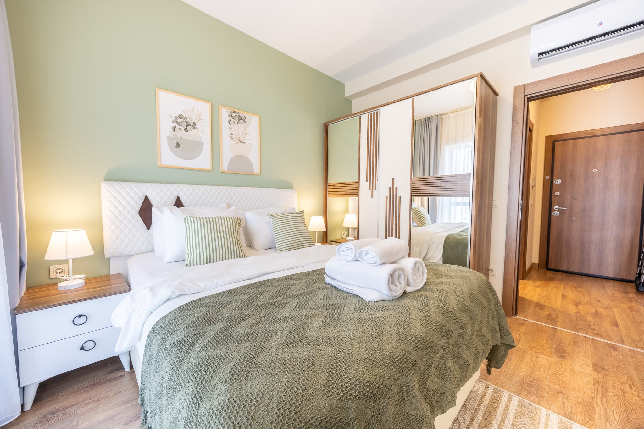 Spacious 1BR with City View | Next to 212 Outlet , furnished apartment in Bağcılar, Istanbul — image 8