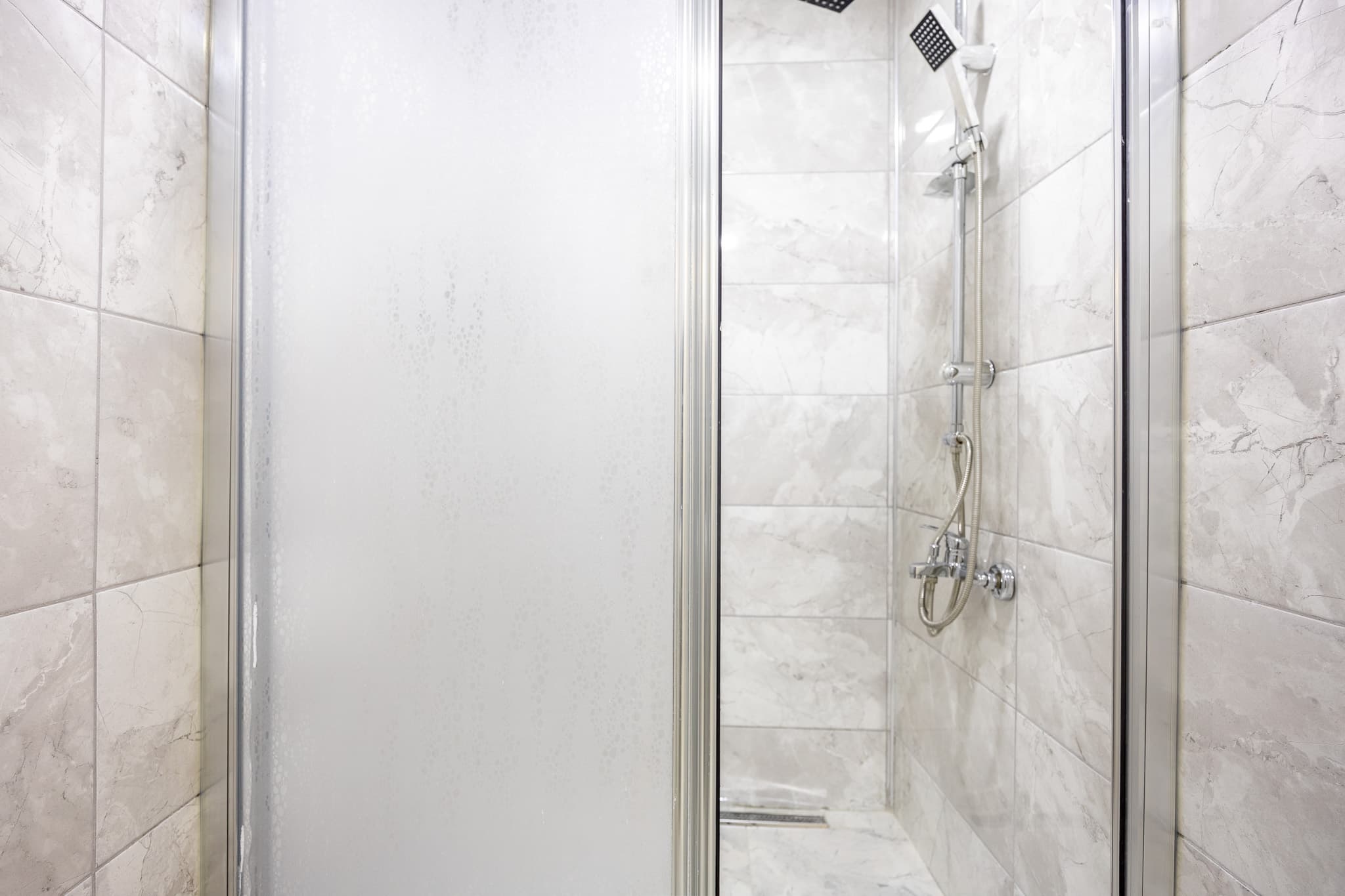 Bright & Modern 1 Bedroom | Walk to Taksim, furnished apartment in Beyoğlu, Istanbul — image 16