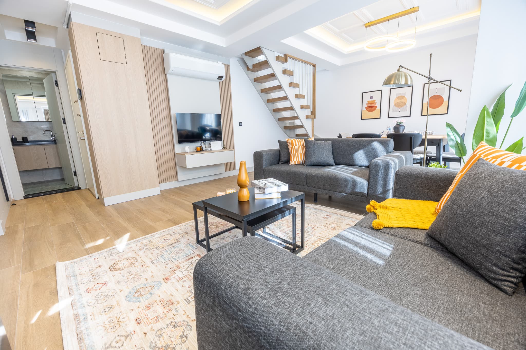 Modern & Bright 1BR Duplex  with Private Terrace , furnished apartment in Beyoğlu, Istanbul — image 4