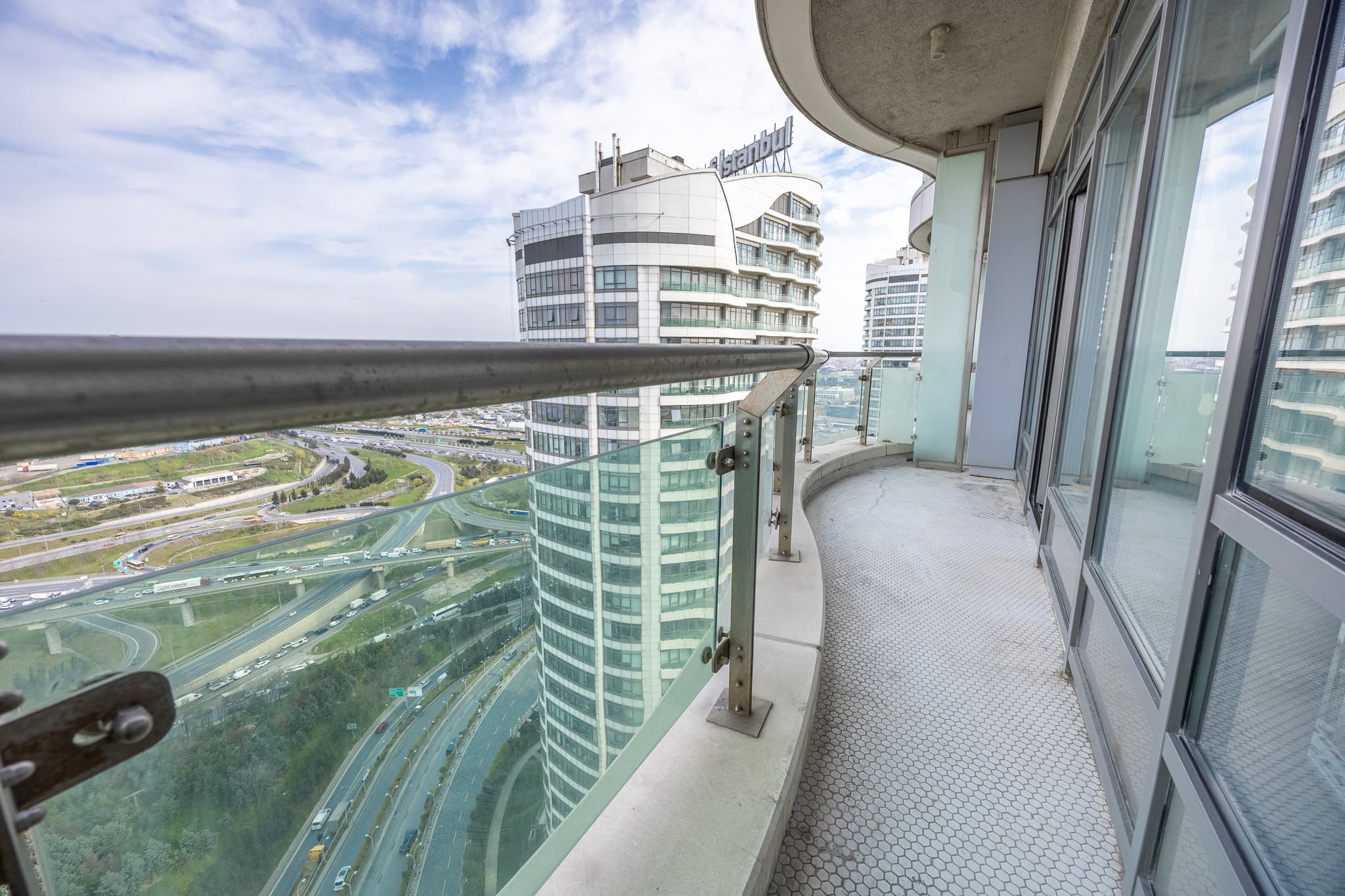 Bright & Cozy 1 Bedroom ın Mall of Istanbul, furnished apartment in Başakşehir, Istanbul — image 25