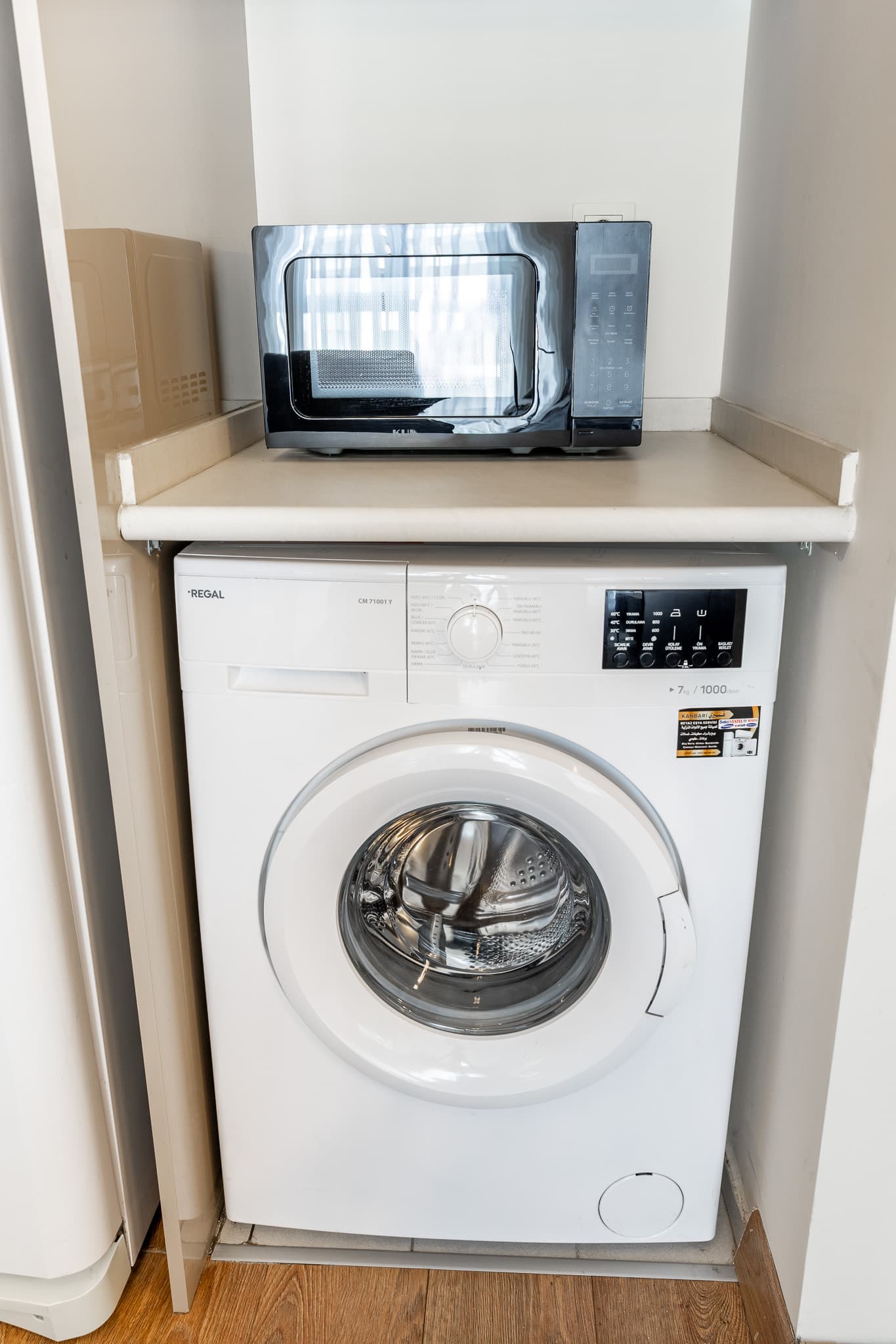 Spacious 1BR with City View | Next to 212 Outlet , furnished apartment in Bağcılar, Istanbul — image 17