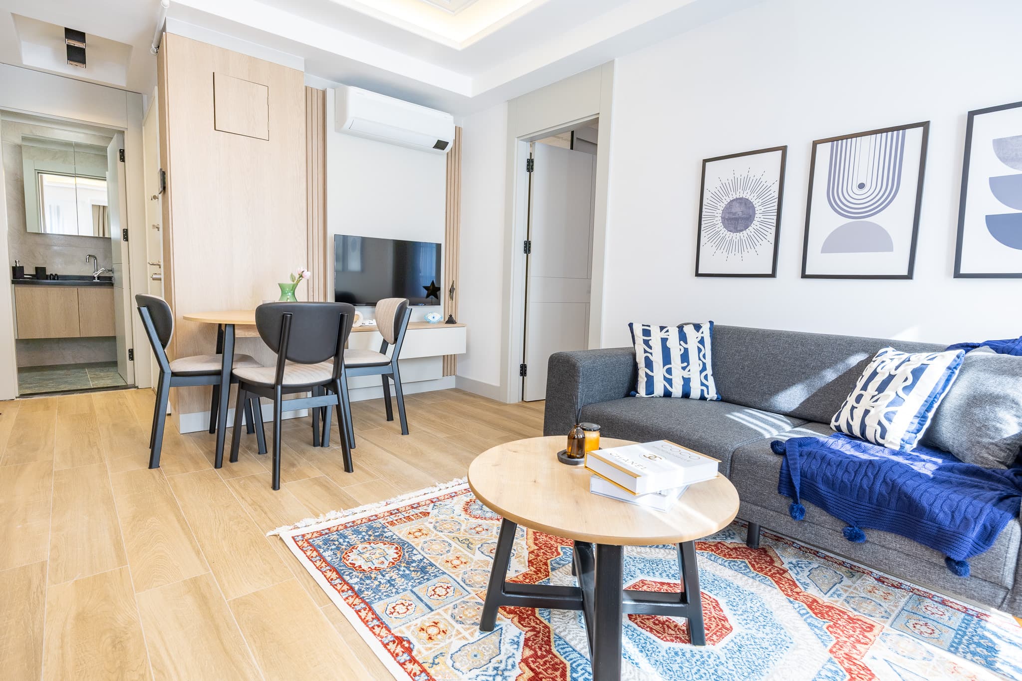 Stylish 1BR | Bright Modern Living, furnished apartment in Beyoğlu, Istanbul — image 6