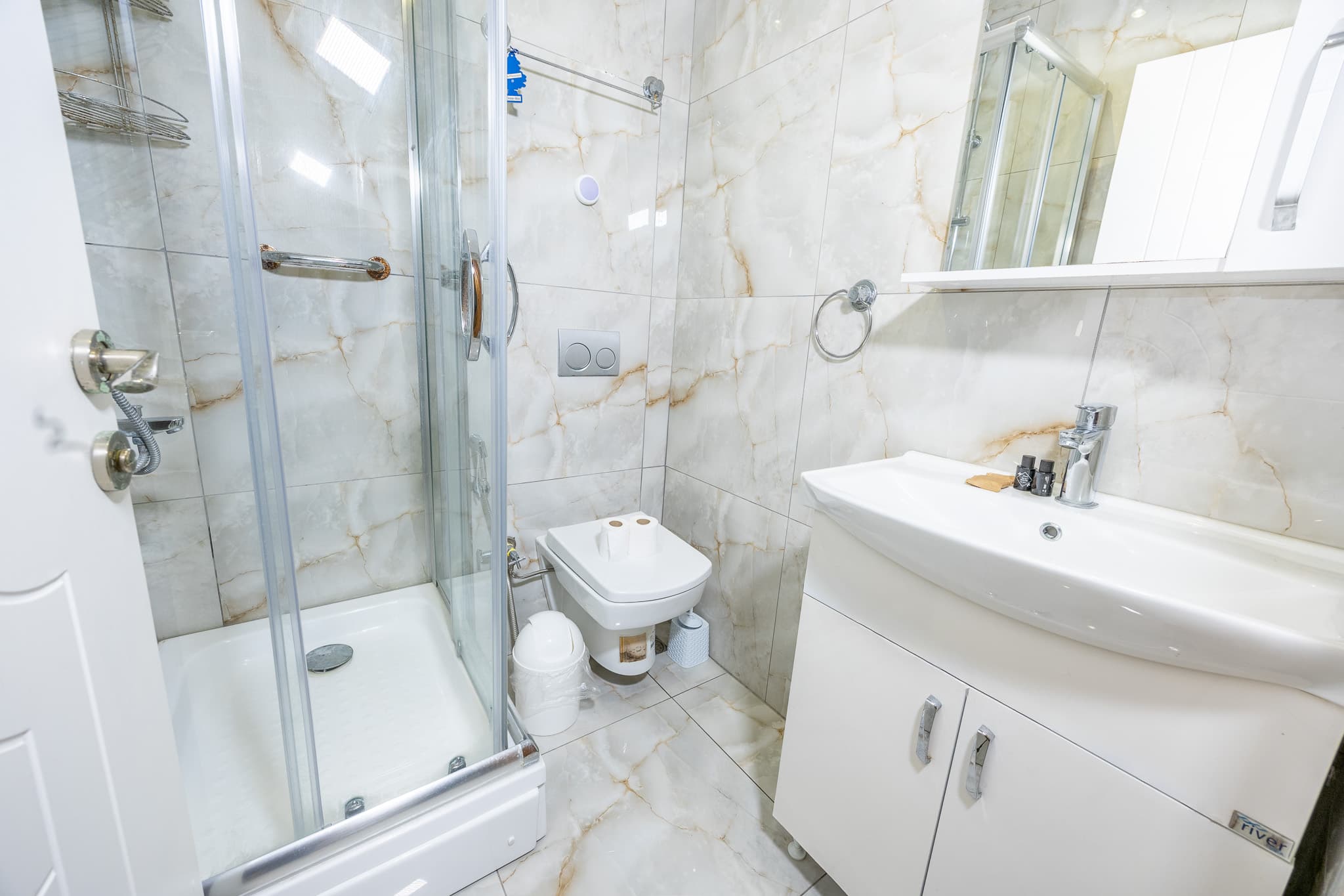 Sea View Villa | Private Pool, furnished apartment in Büyükçekmece, Istanbul — image 18