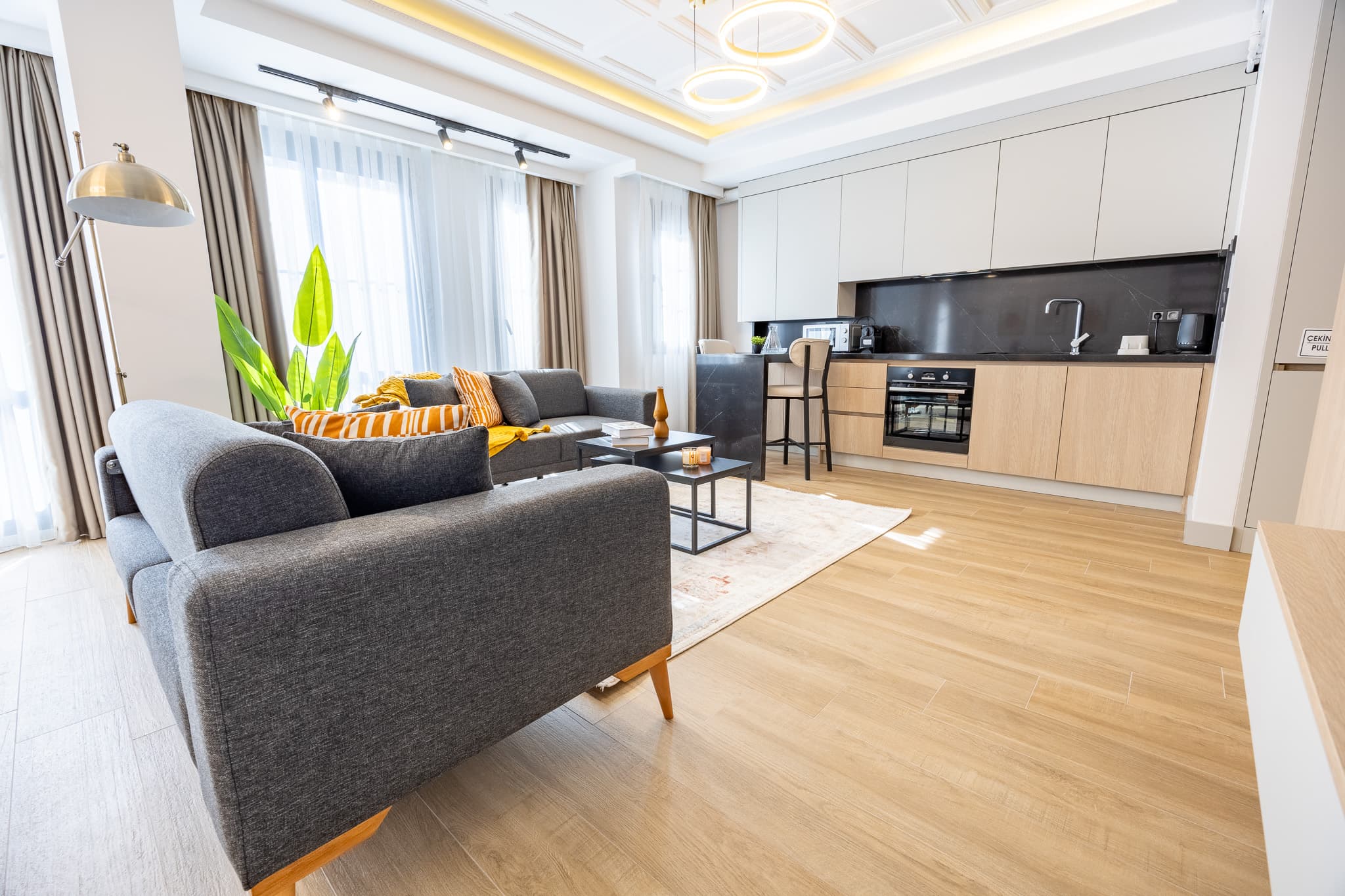 Modern & Bright 1BR Duplex  with Private Terrace , furnished apartment in Beyoğlu, Istanbul — image 3