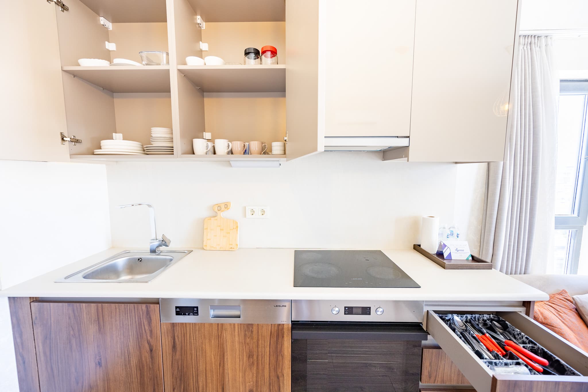 Stylish &  Warm 1BR Apartment with City View, furnished apartment in Bağcılar, Istanbul — image 12
