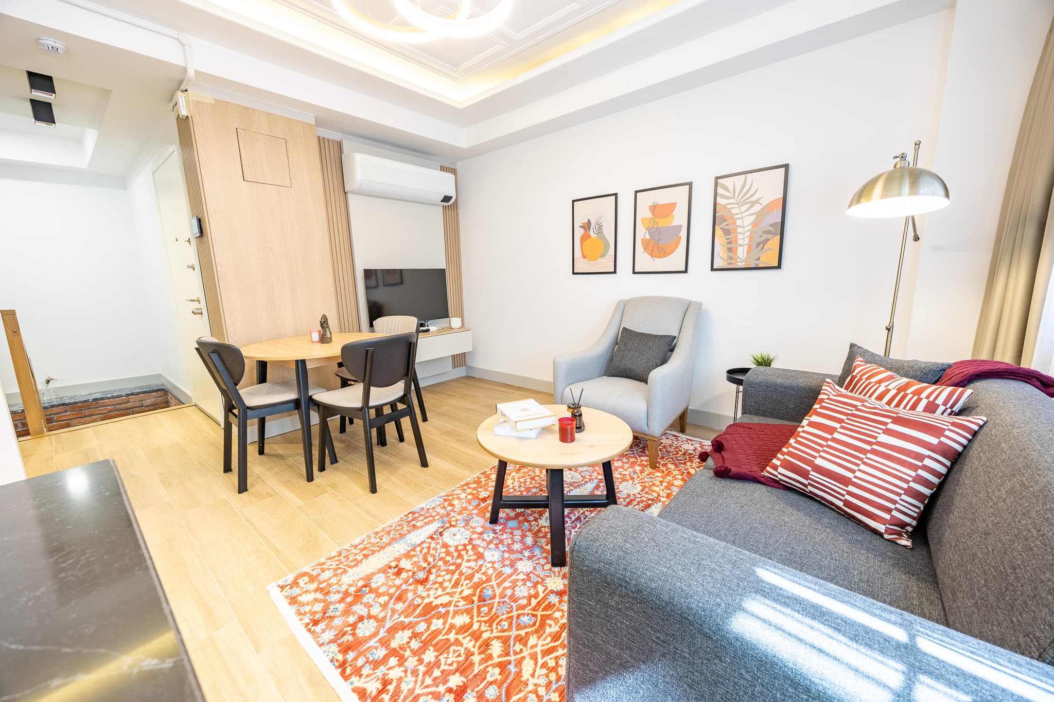 Bright Modern 1BR Duplex | Stylish City Stay, furnished apartment in Beyoğlu, Istanbul — image 6