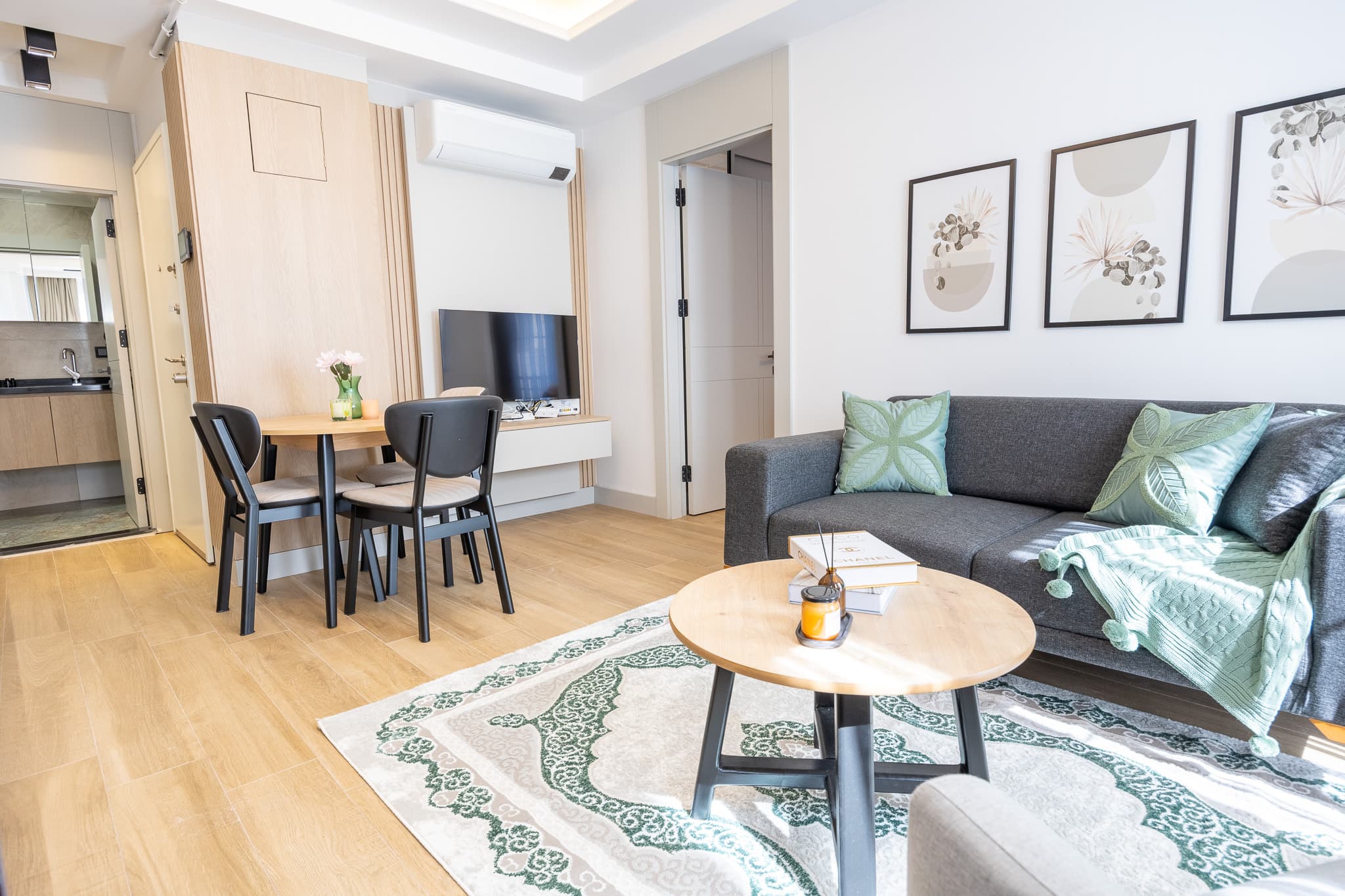 Elegant 1BR | Bright Modern Living, furnished apartment in Beyoğlu, Istanbul — image 4