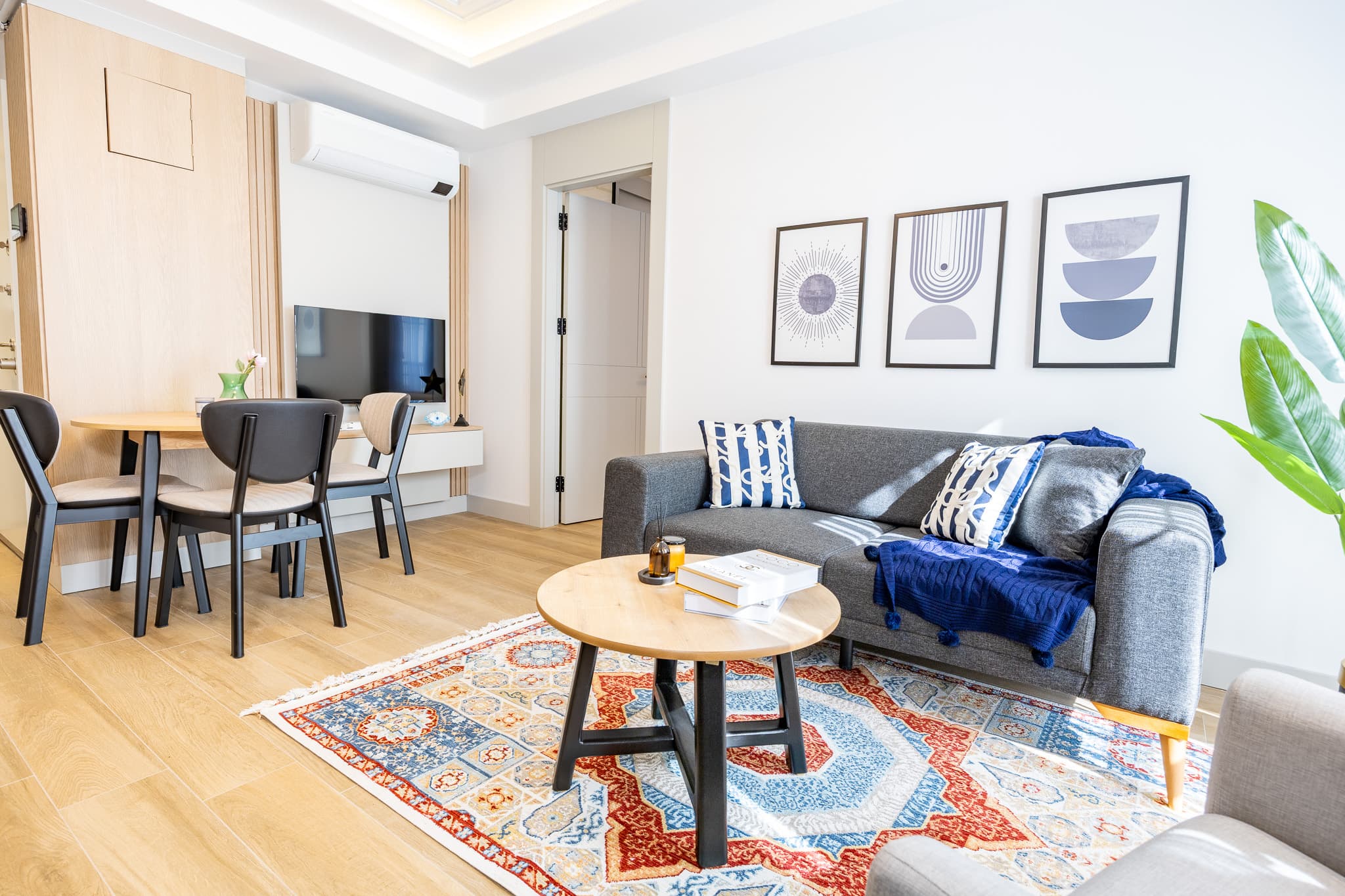 Stylish 1BR | Bright Modern Living, furnished apartment in Beyoğlu, Istanbul — image 5