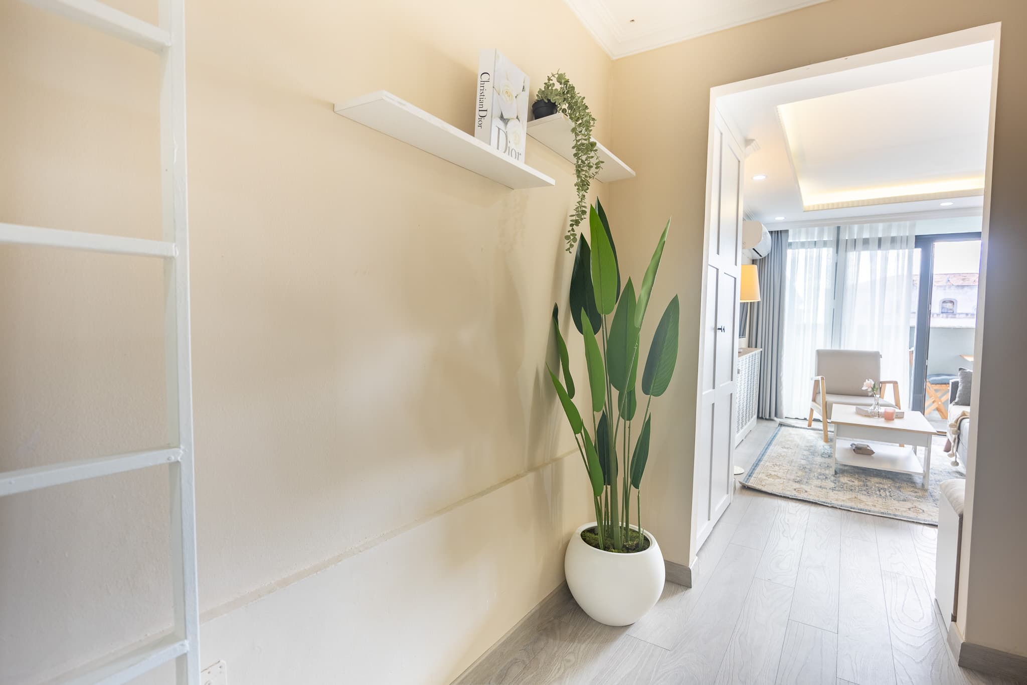 Bright & Modern 1 Bedroom | Walk to Taksim, furnished apartment in Beyoğlu, Istanbul — image 18