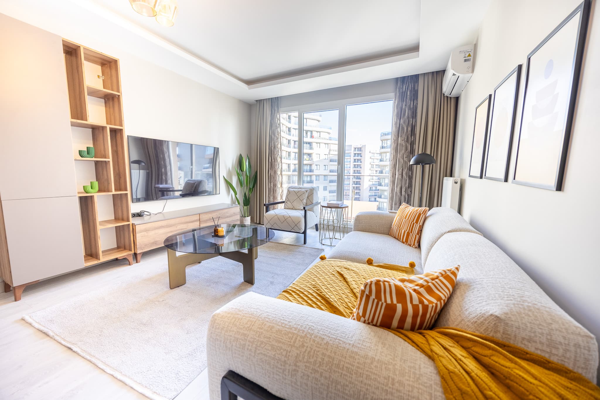 Relax Unwind: Inviting 1BR Apt, Cozy Interiors, furnished apartment in Küçükçekmece, Istanbul — image 4