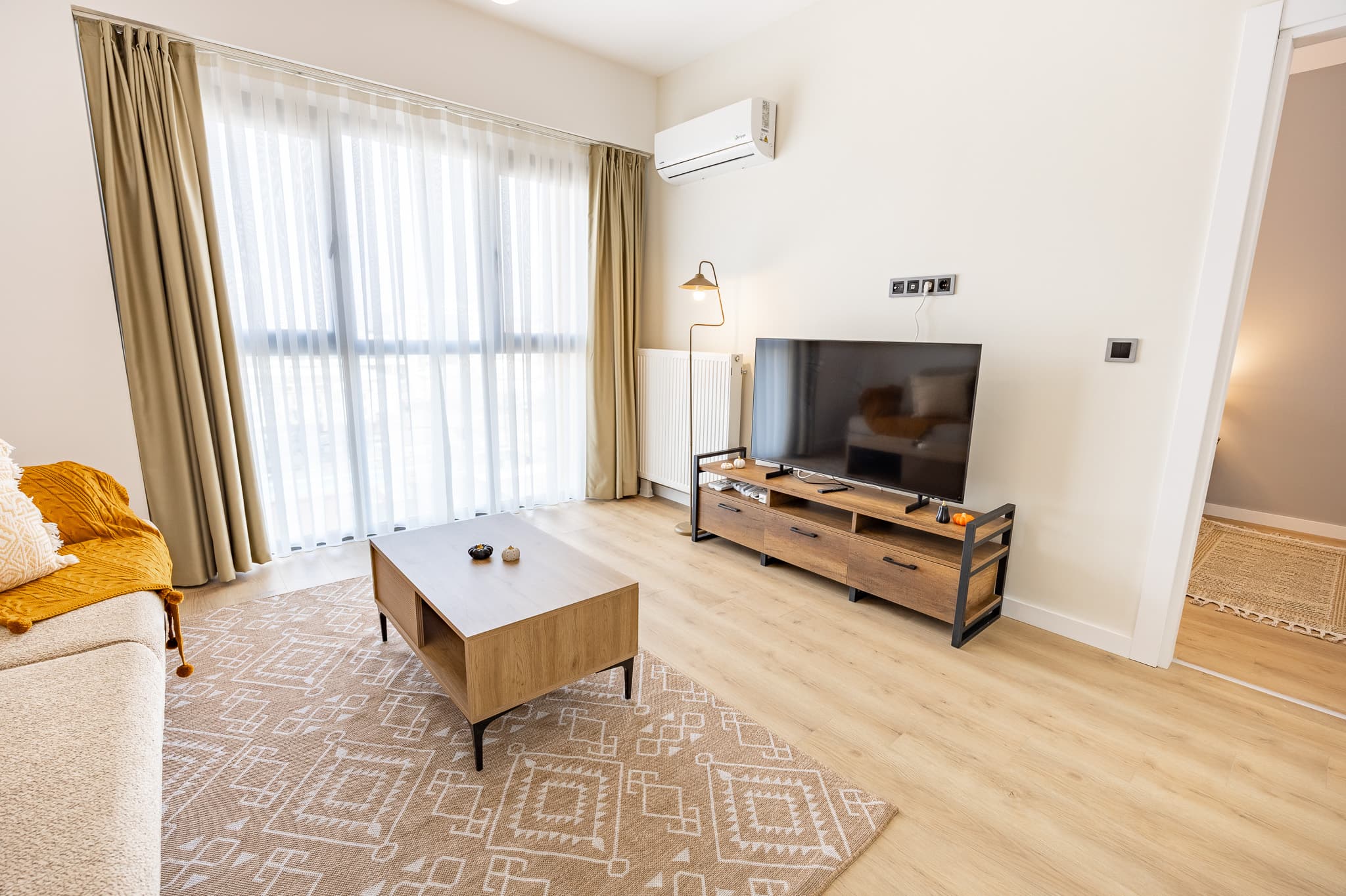 Warm & Inviting Flat in the City Center, furnished apartment in Bağcılar, Istanbul — image 3