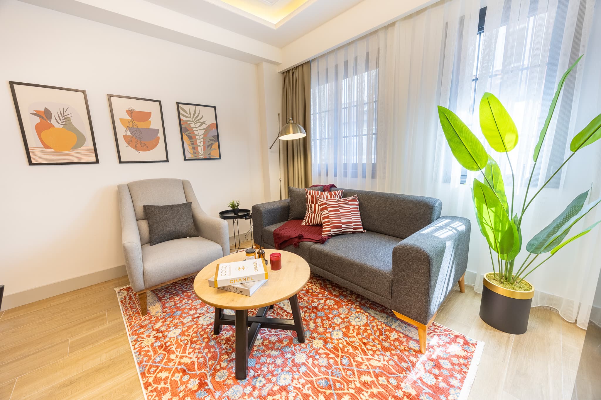 Bright Modern 1BR Duplex | Stylish City Stay, furnished apartment in Beyoğlu, Istanbul — image 2