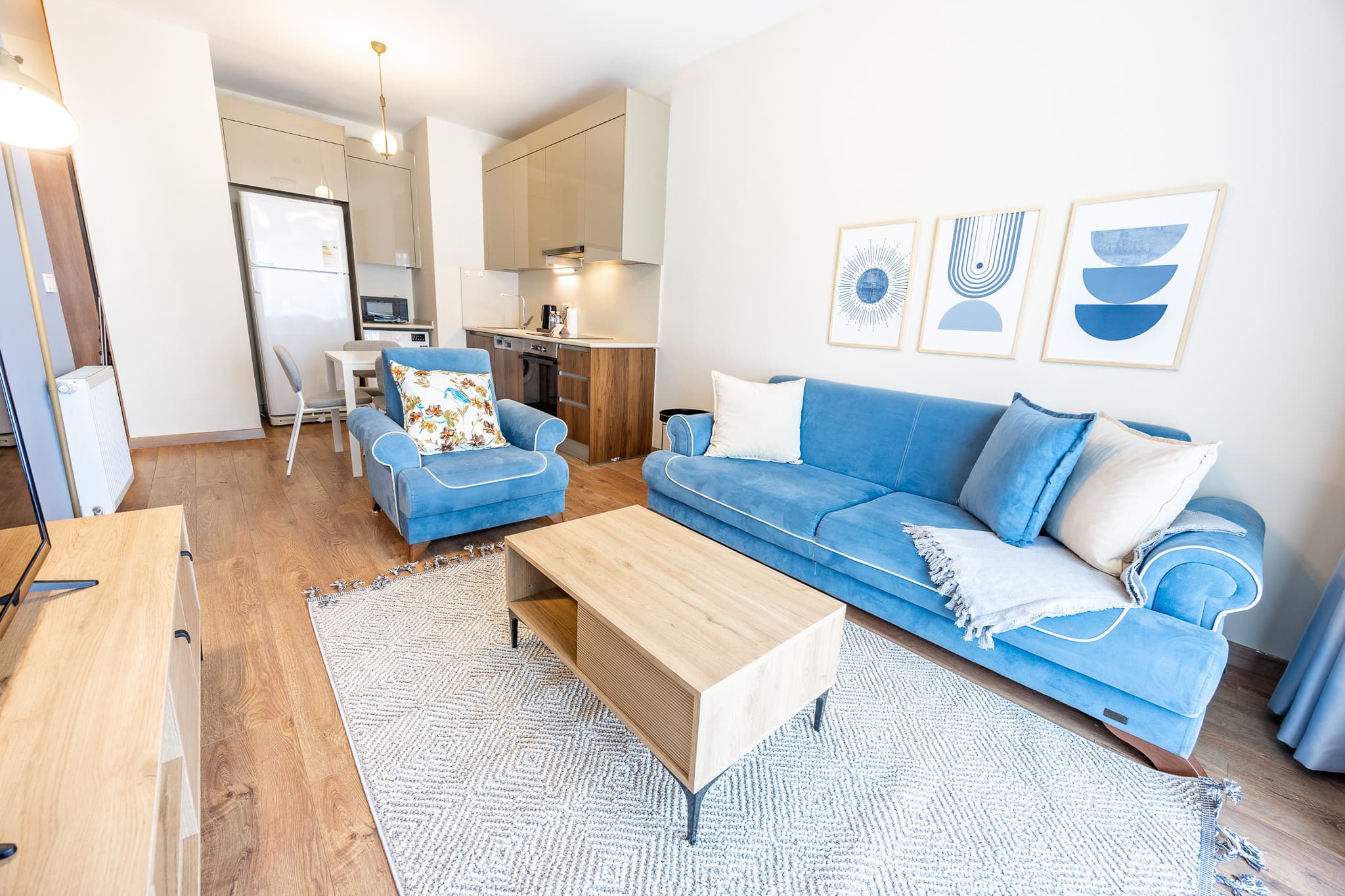 Spacious 1BR with City View | Next to 212 Outlet , furnished apartment in Bağcılar, Istanbul — image 6