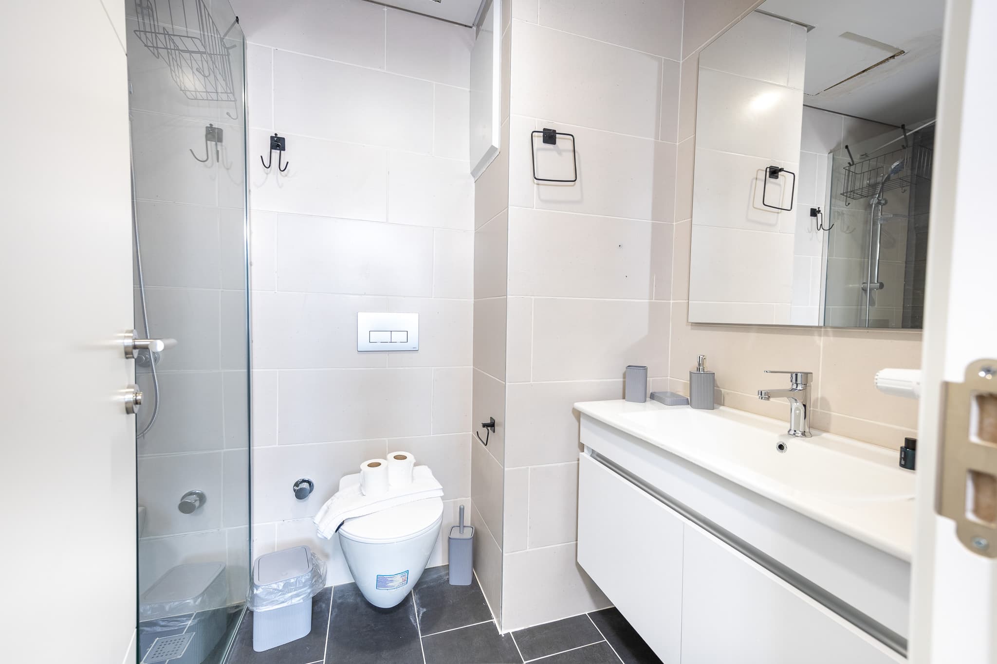 Modern 2BR Apt Near Vialand Mall  , furnished apartment in Eyüpsultan, Istanbul — image 14