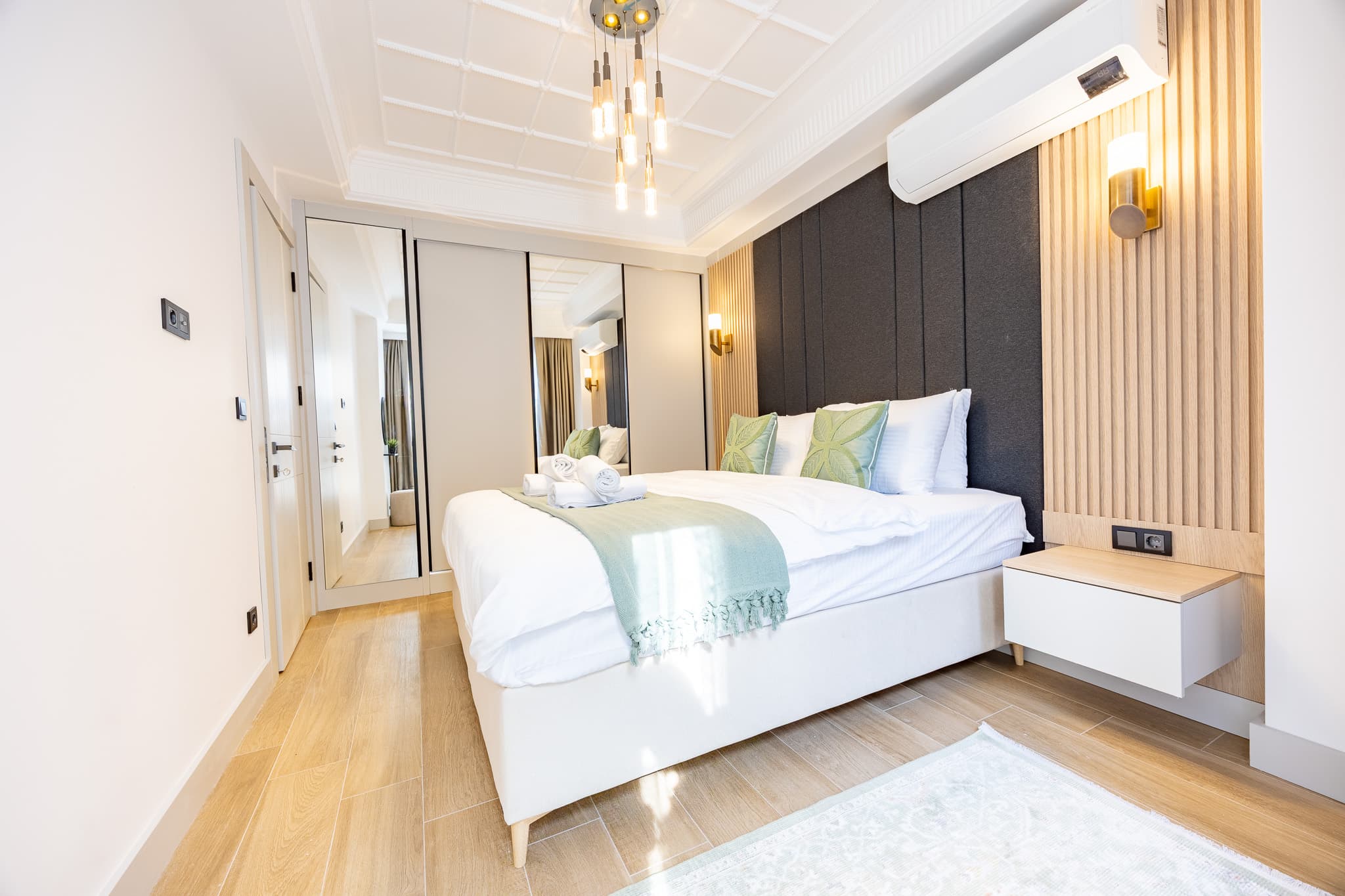Stylish 1BR | Bright Modern Living, furnished apartment in Beyoğlu, Istanbul — image 11