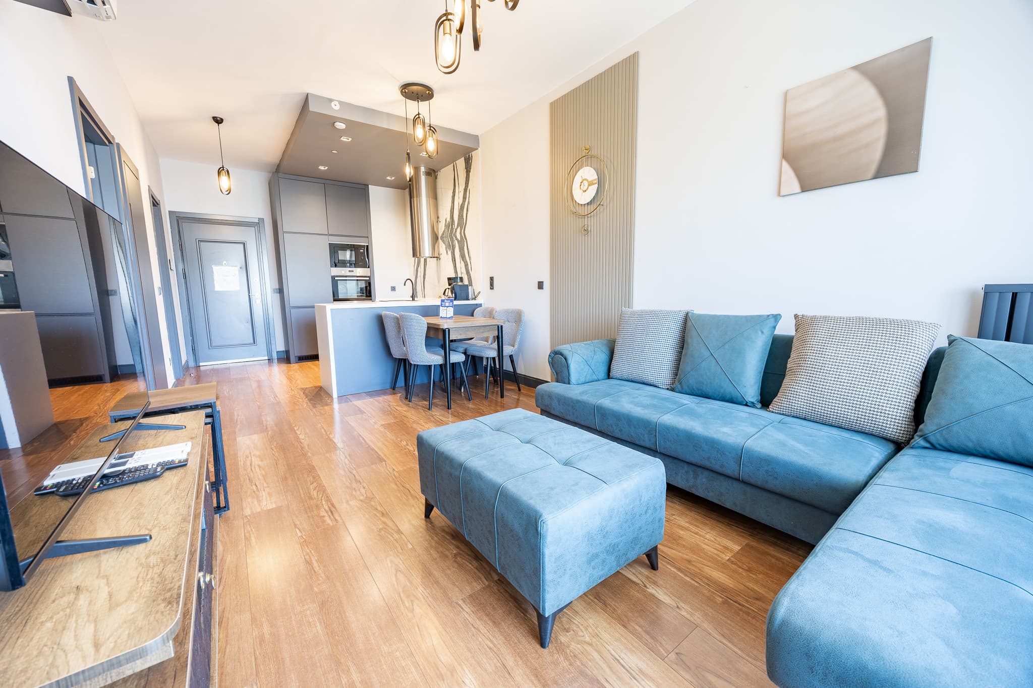 central City Apartment with Premium Amenities , furnished apartment in Beyoğlu, Istanbul — image 5