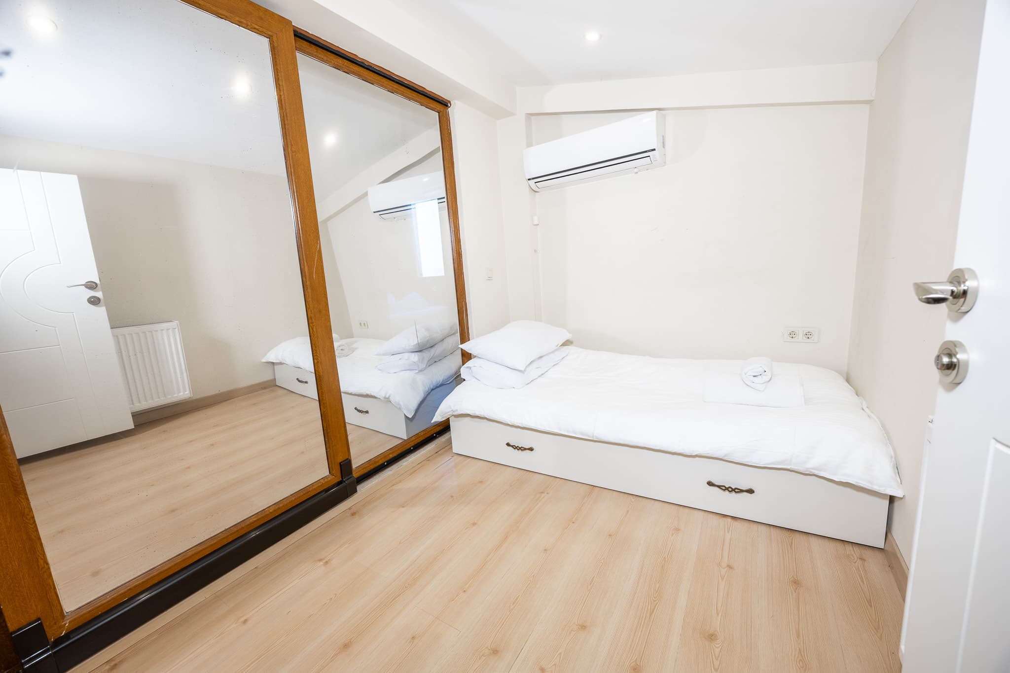 Sea View Villa | Private Pool, furnished apartment in Büyükçekmece, Istanbul — image 47