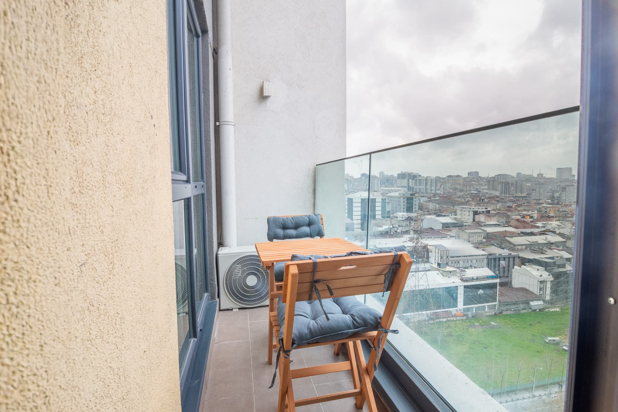 Stylish 1-Bedroom Apartment for City Living, furnished apartment in Bağcılar, Istanbul — image 20