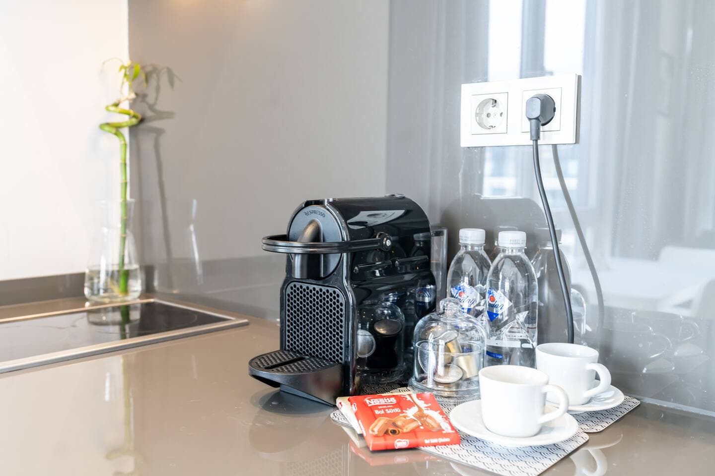 Near Airport Metro 1-Bdr Apt  Wi-Fi/Pool/Gym, furnished apartment in Kağıthane, Istanbul — image 14