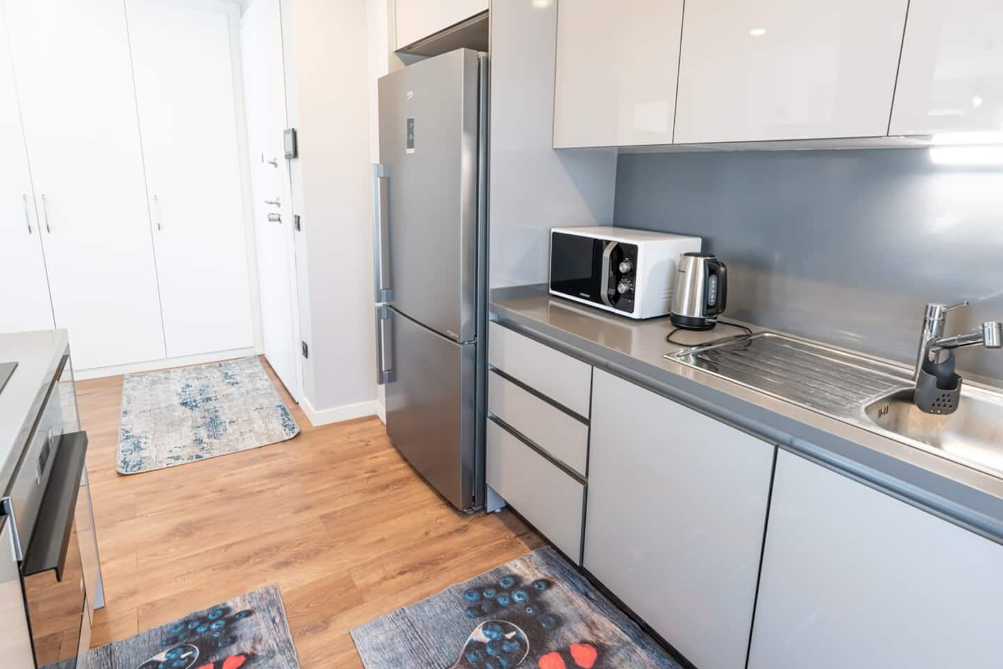 Stylish Retreat: Cozy 2BR Apt, furnished apartment in Bağcılar, Istanbul — image 6