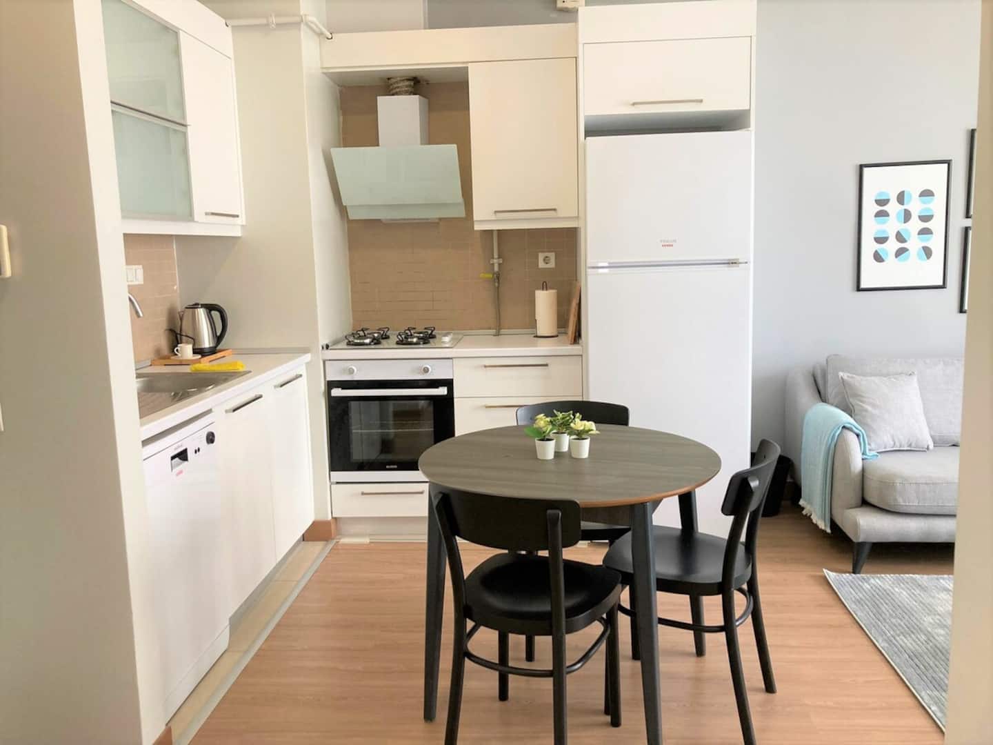 Peaceful 1-Bedroom Apt-near Kayaşehir attractions, furnished apartment in Başakşehir, Istanbul — image 9