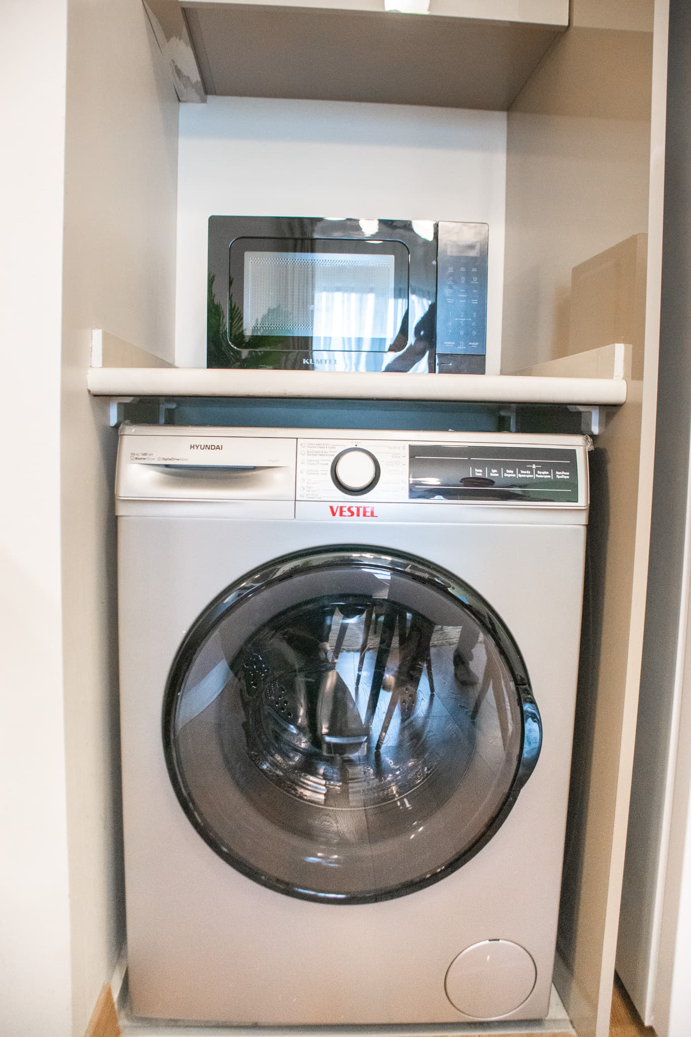 Stylish 1-Bedroom Apartment for City Living, furnished apartment in Bağcılar, Istanbul — image 19