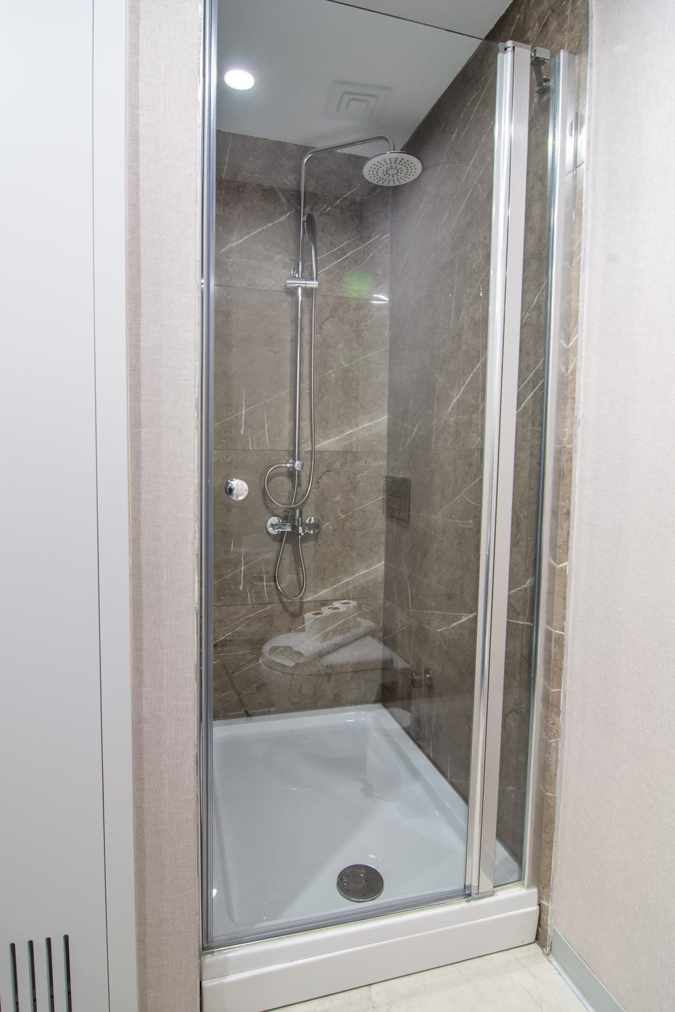 Elegant 1 bedroom apartment | long term rent, furnished apartment in Başakşehir, Istanbul — image 20
