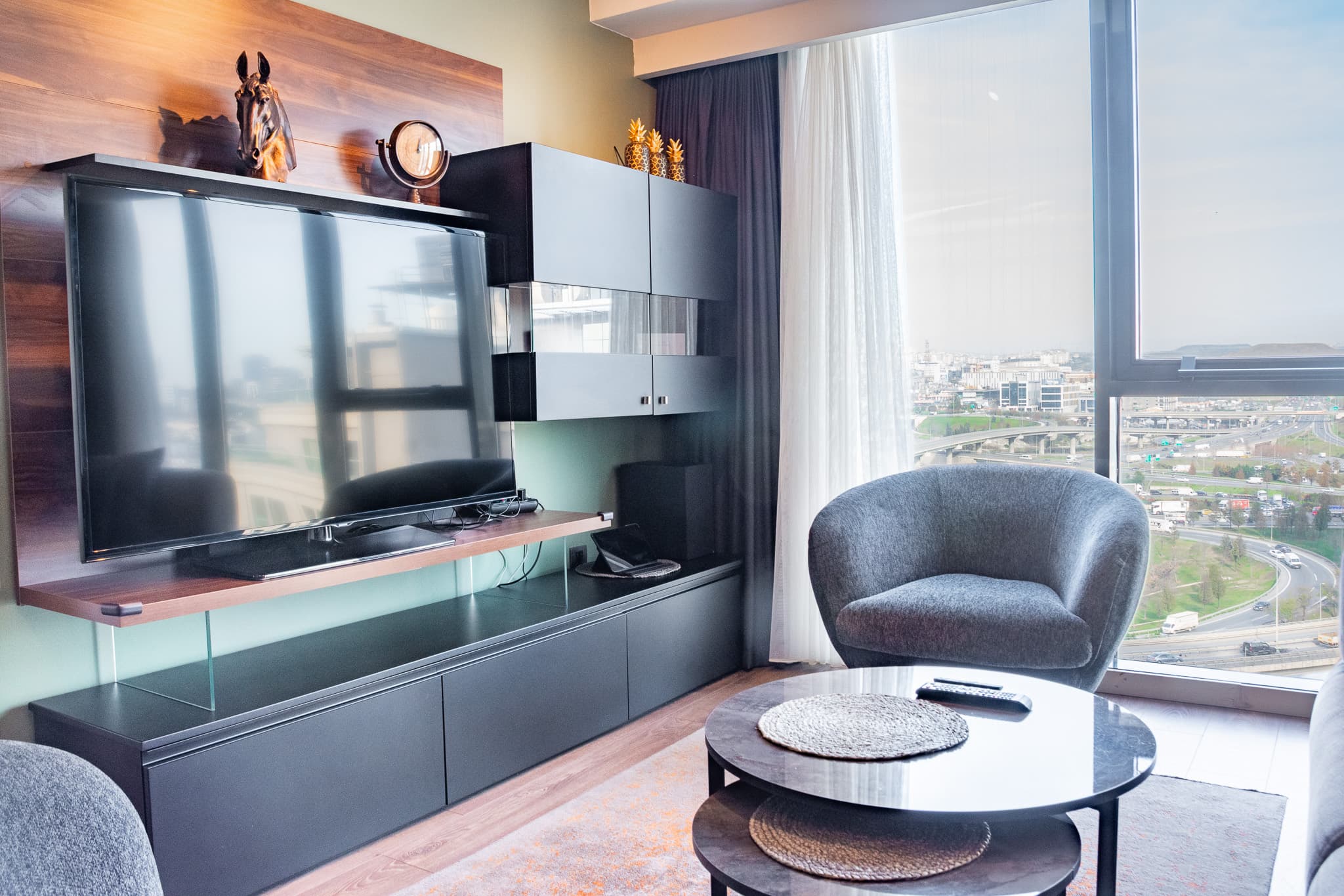 2-Bedroom Escape with city view, furnished apartment in Bağcılar, Istanbul — image 11