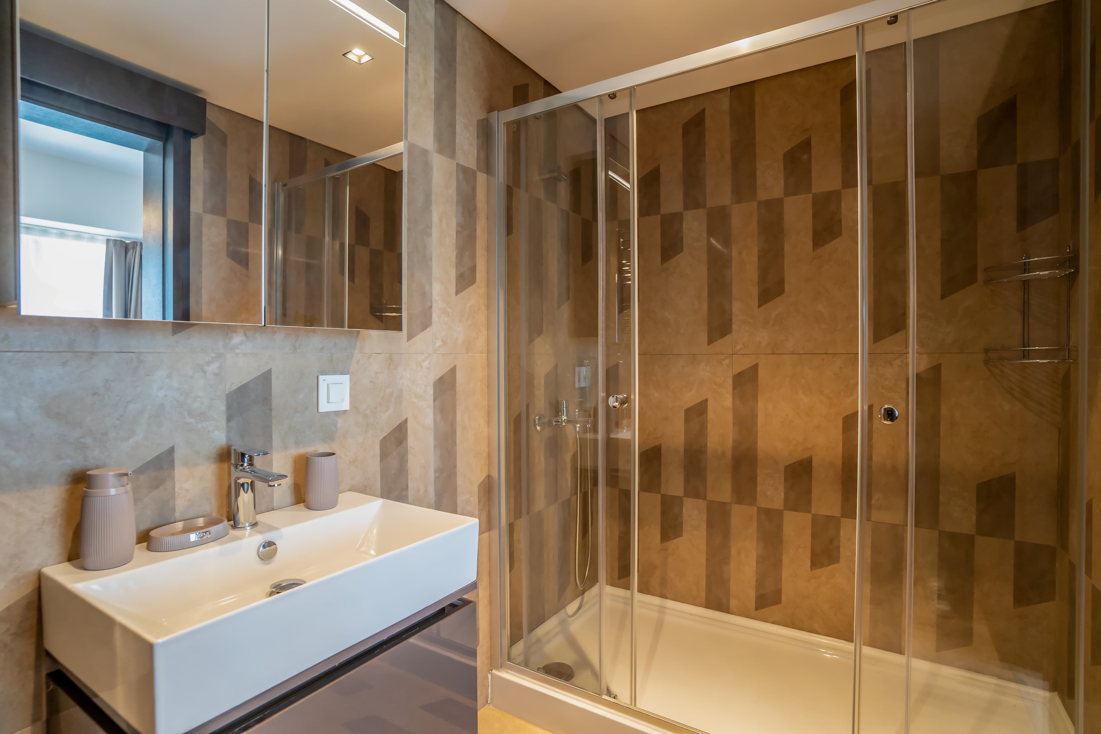Cozy &  stylish apartment  2 bedr 2bath , furnished apartment in Bakırköy, Istanbul — image 9