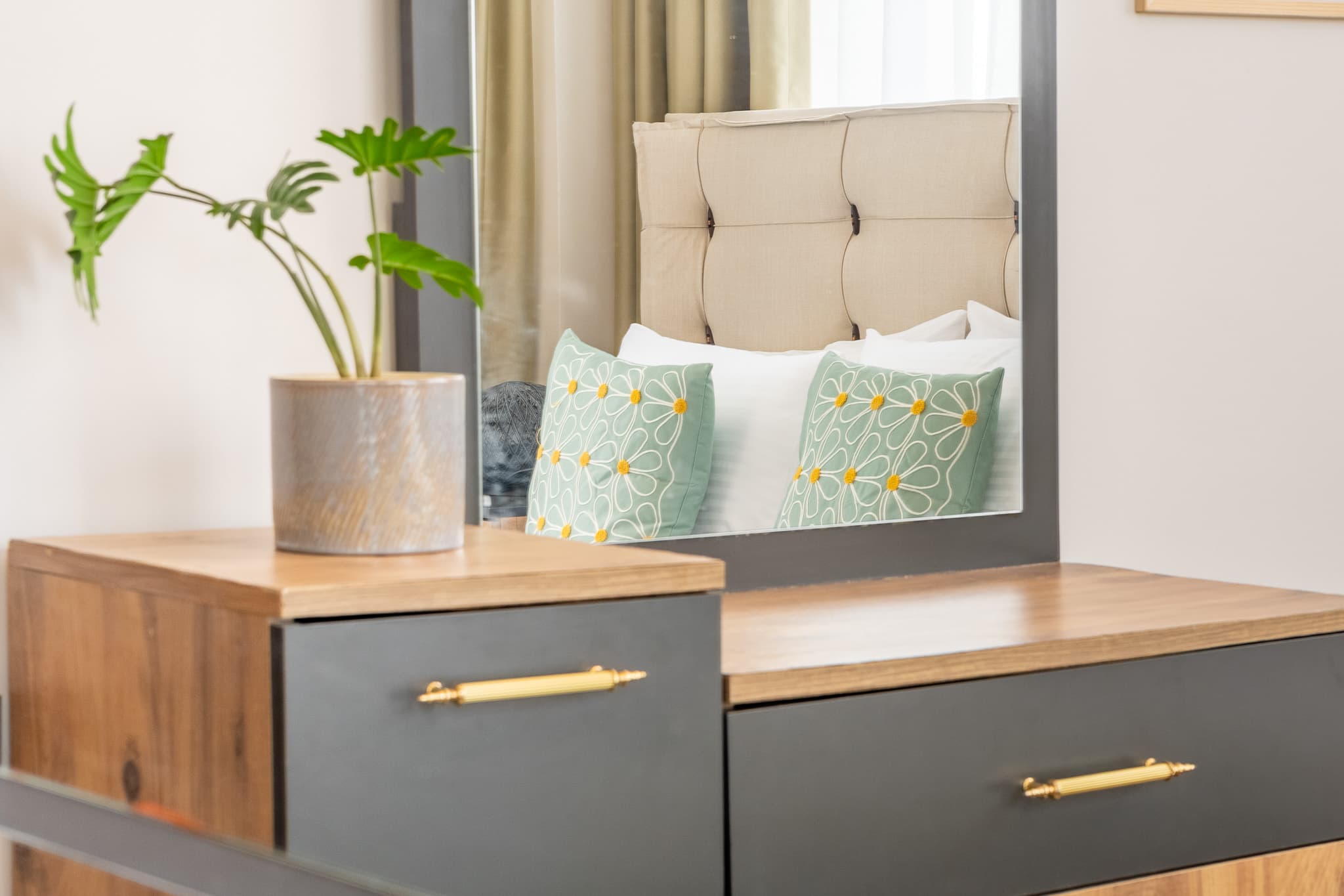 Modern Apartment In Fatih | Stay Near Old City, furnished apartment in Fatih, Istanbul — image 8