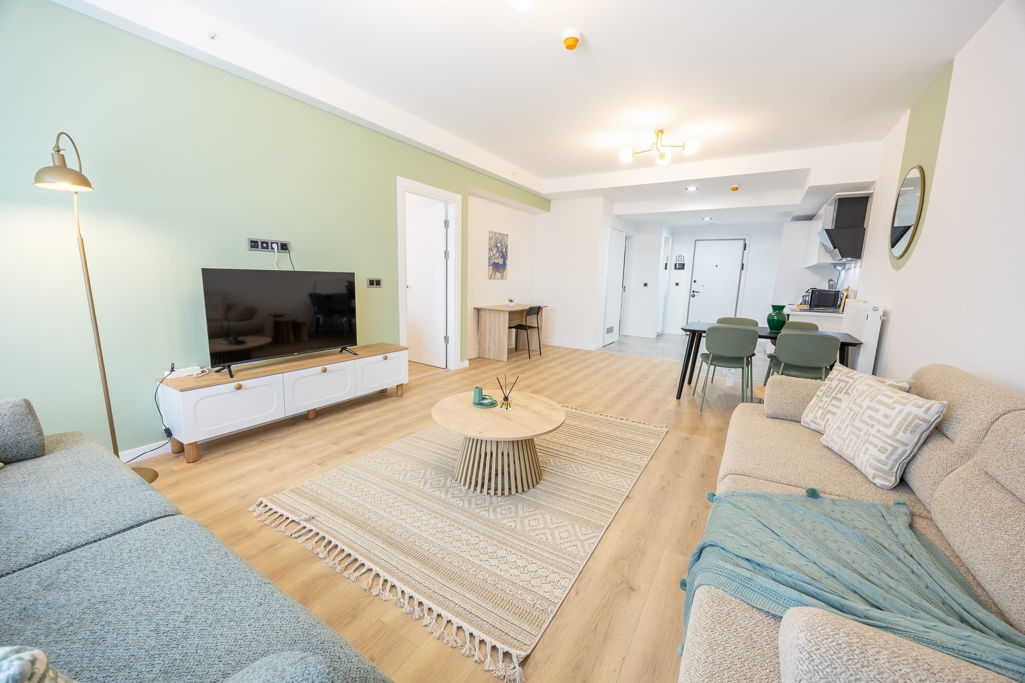 Cozy Modern Flat in the City Center, furnished apartment in Bağcılar, Istanbul — image 3