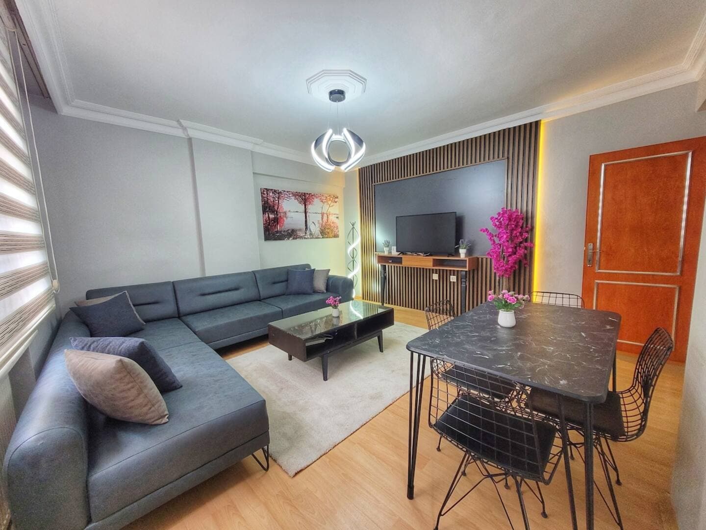 Spacious 3BR Retreat: Modern Comfort, furnished apartment in Avcılar, Istanbul — image 2