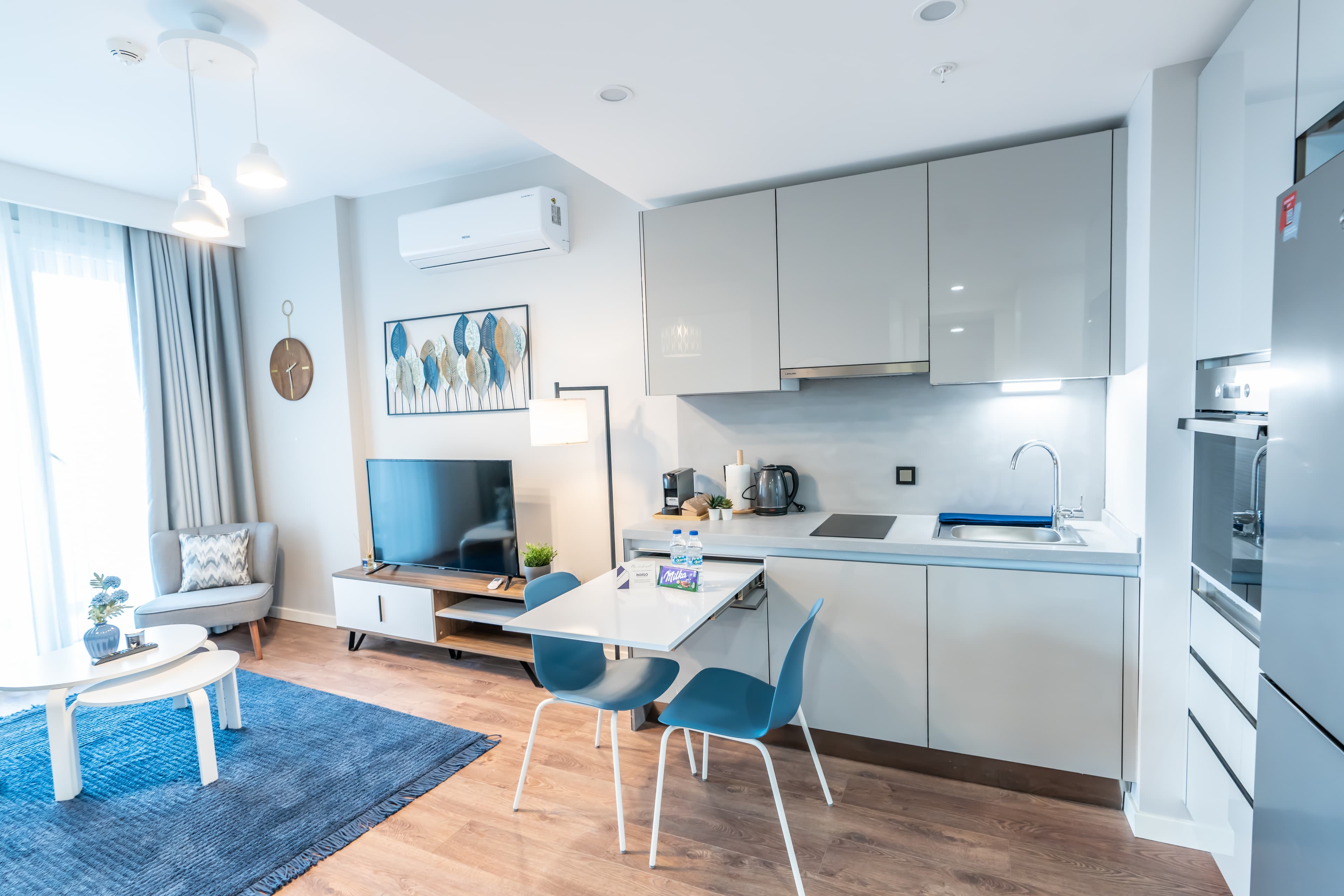 Stylish City Living - Your Urban Charm, furnished apartment in Bağcılar, Istanbul — image 10